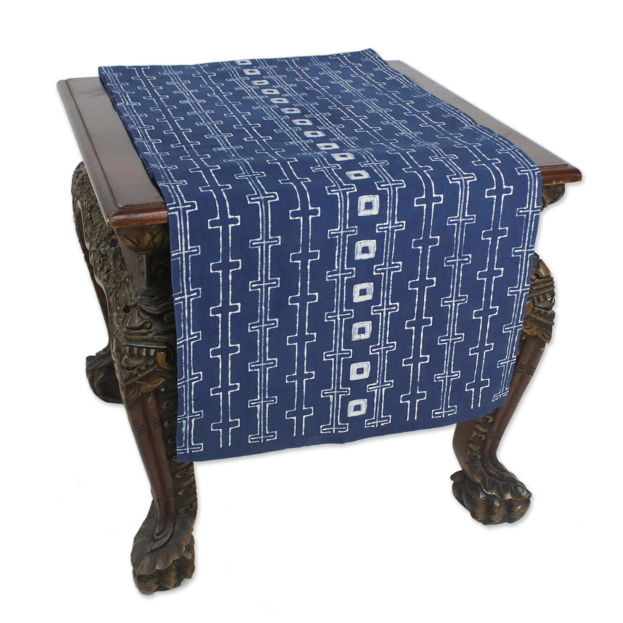 Continuous Chain Handcrafted Indigo and White Cotton Batik Table Runner - Image 3