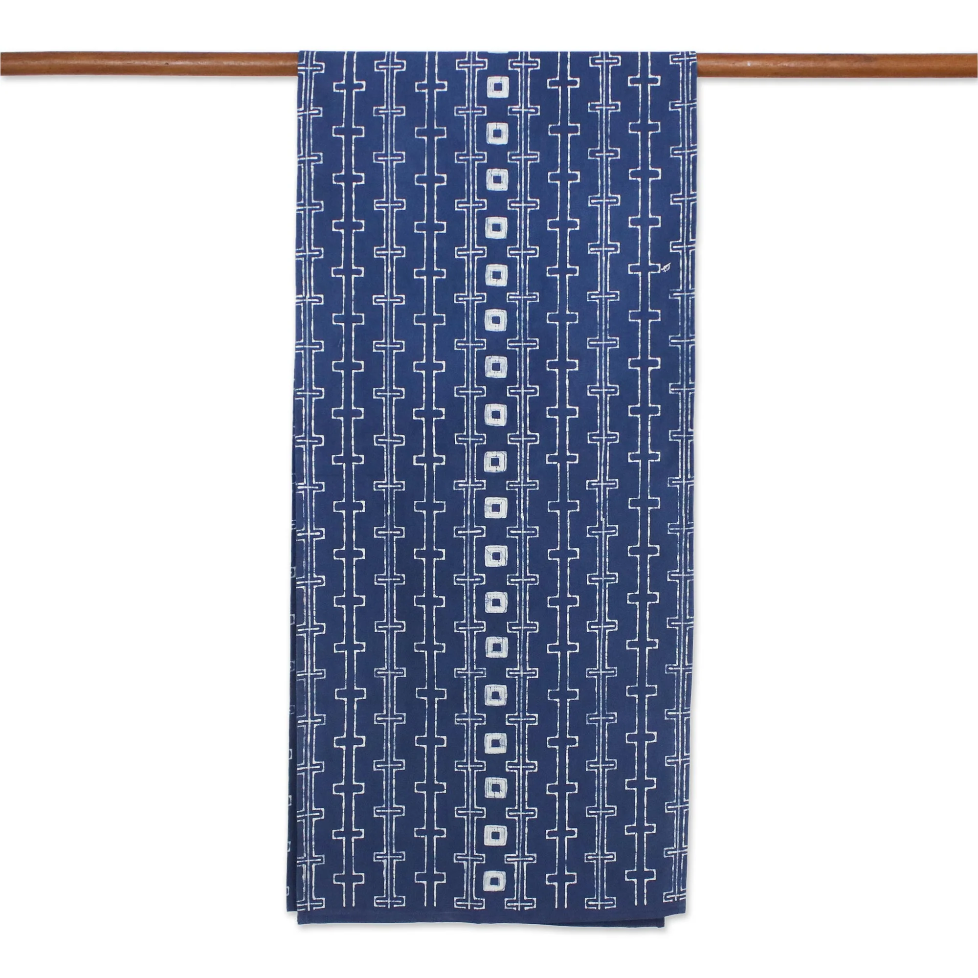 Continuous Chain Handcrafted Indigo and White Cotton Batik Table Runner - Image 4