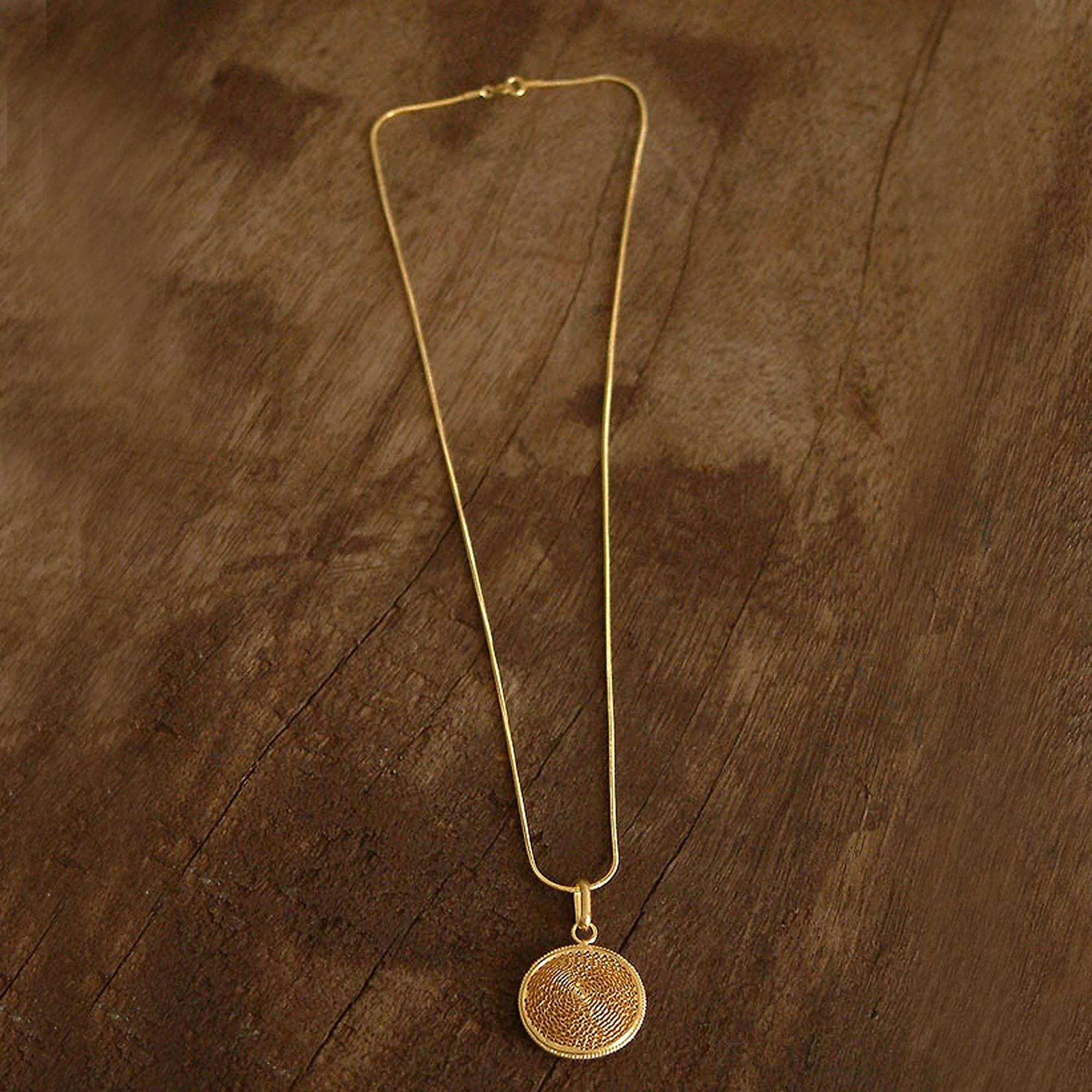 Coricancha Handcrafted Filigree Gold Plated Pendant Necklace - Image 4