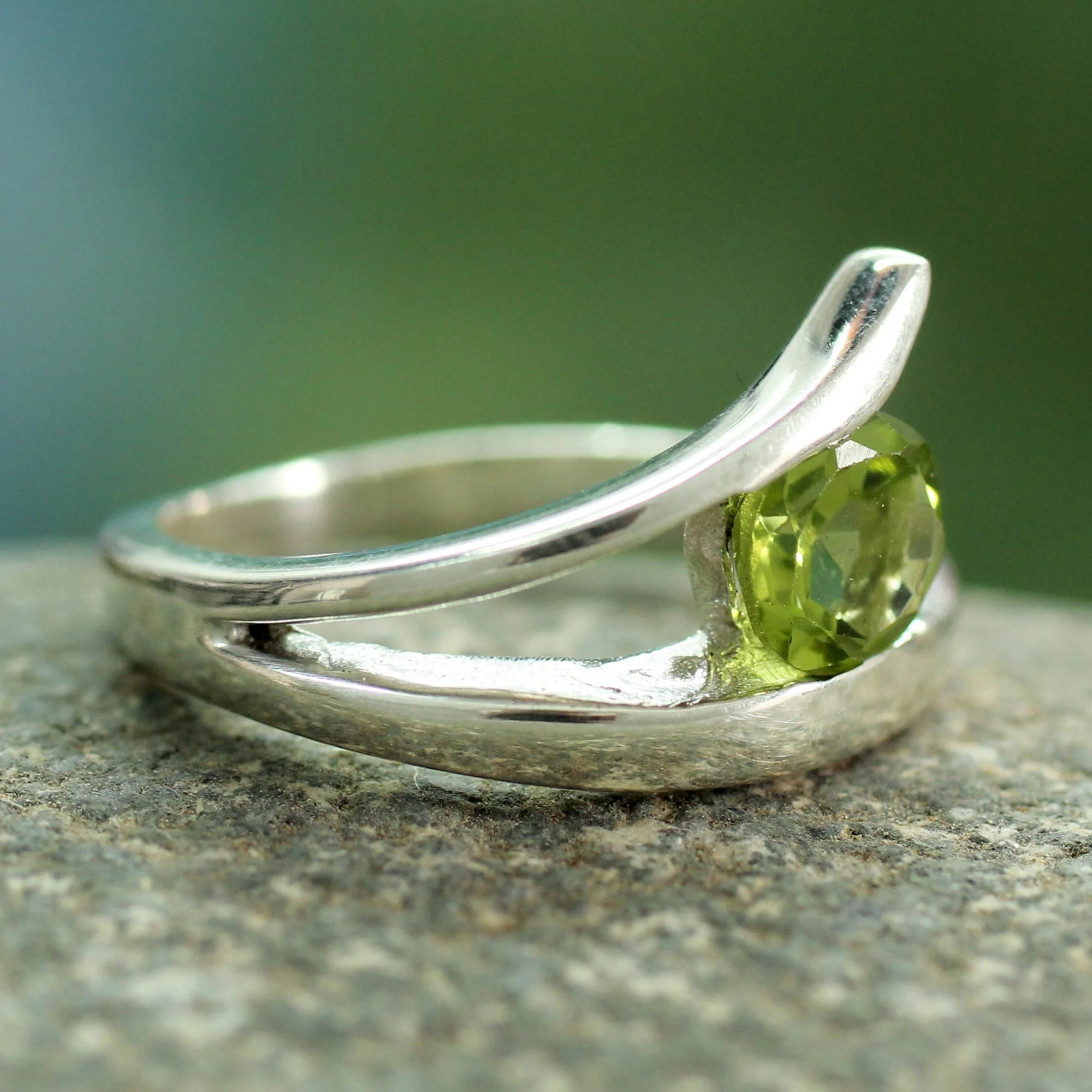 Dazzling Love Artisan Crafted Solitaire Peridot Ring from India - Image 2
