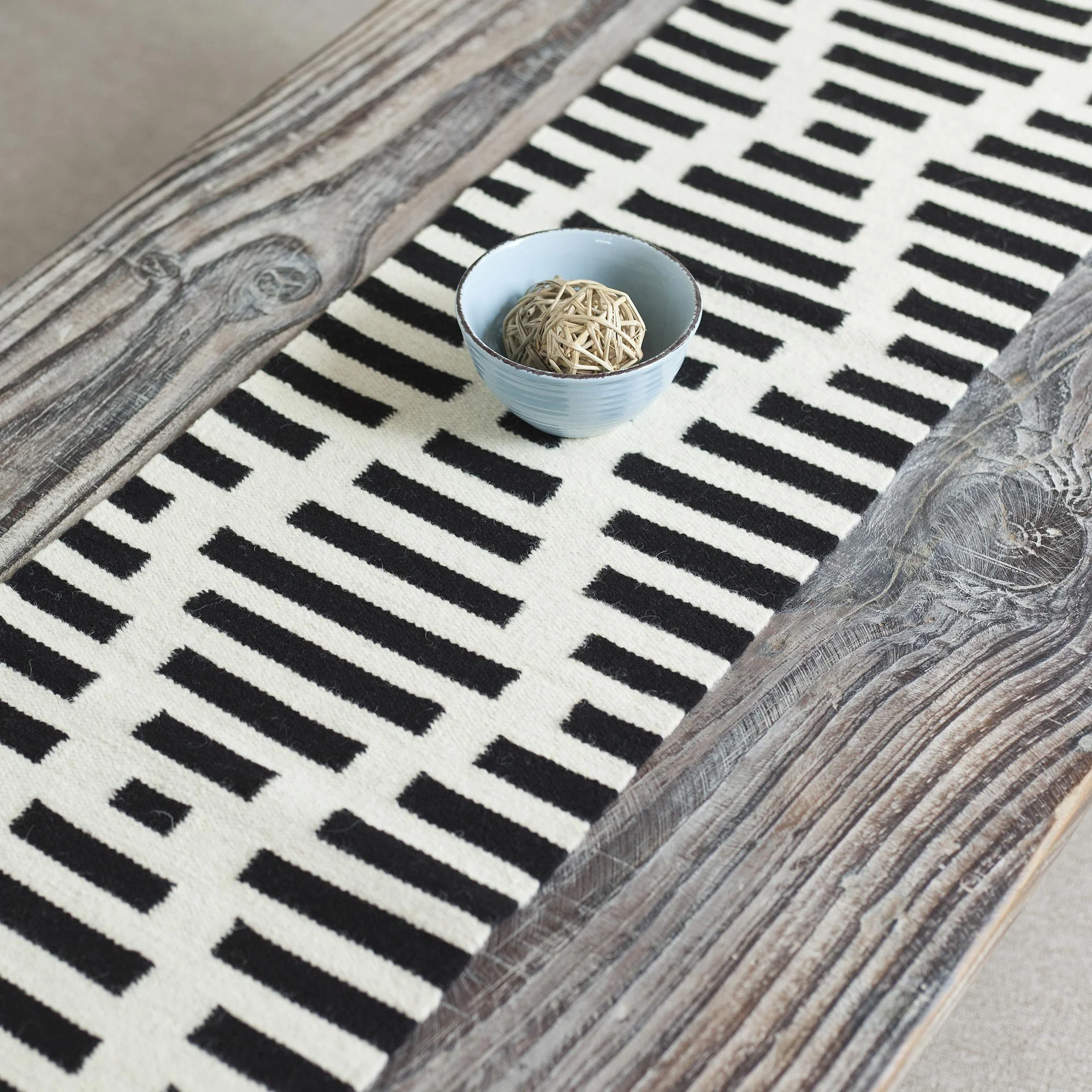 Diamond Illusion Diamond Motif Wool Table Runner in Black and Antique White - Image 3