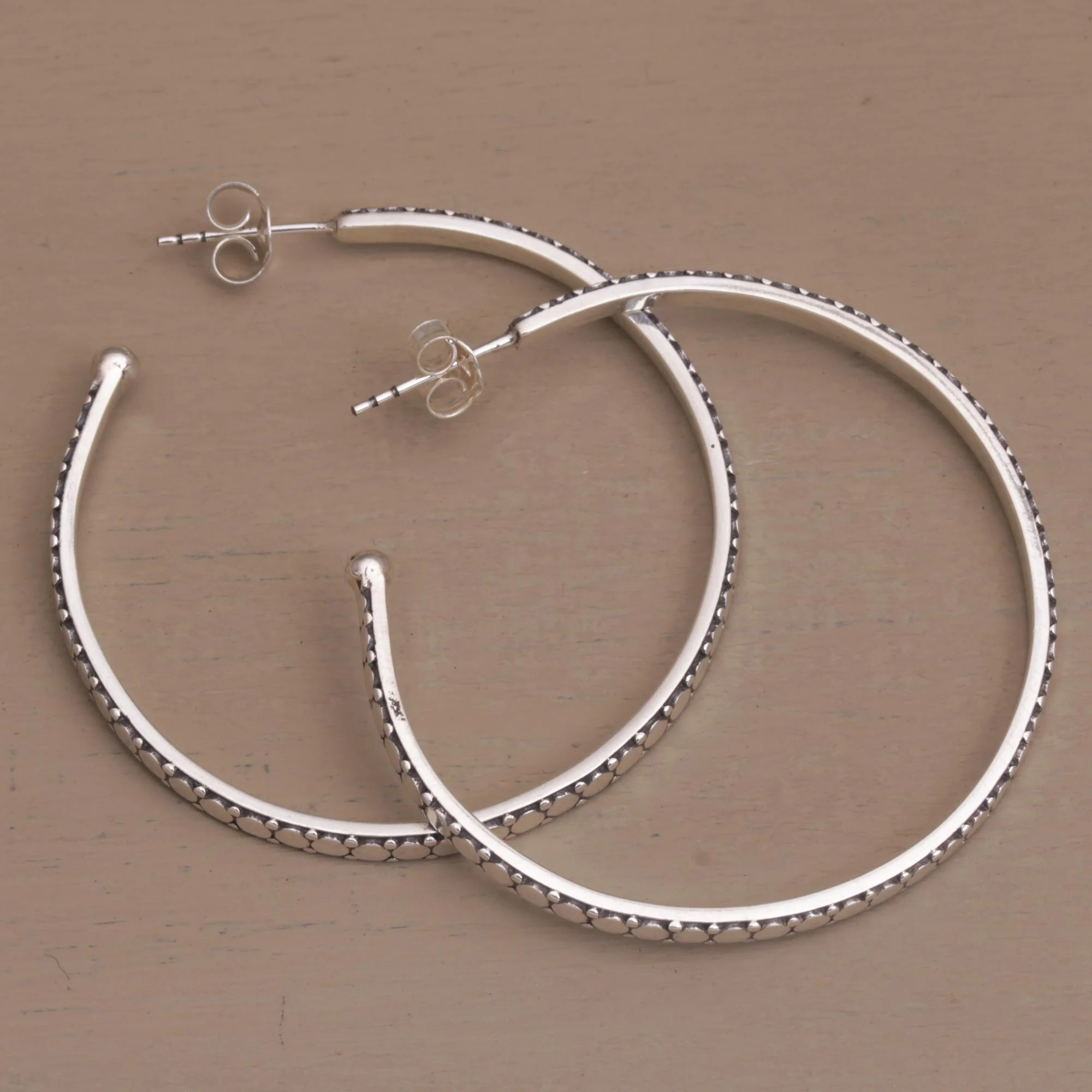 Dotted Line Sleek Half-Hoop Post Earrings in Sterling Silver - Image 3