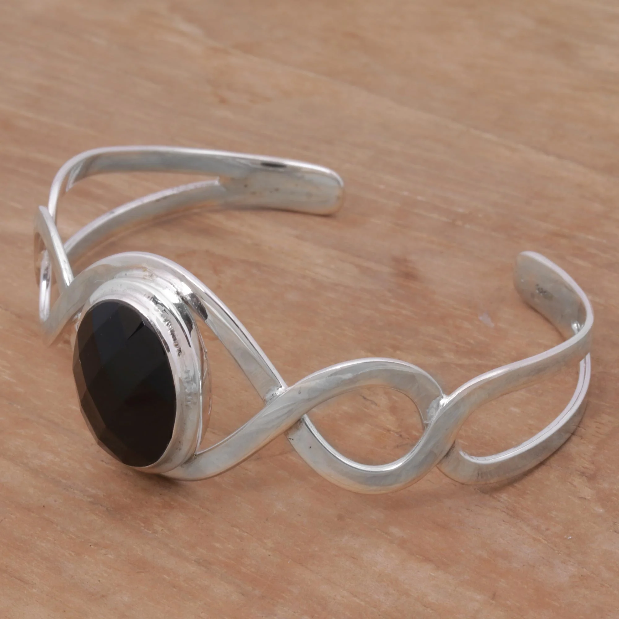 Double Helix Onyx & Silver Cuff Bracelet - Image 3