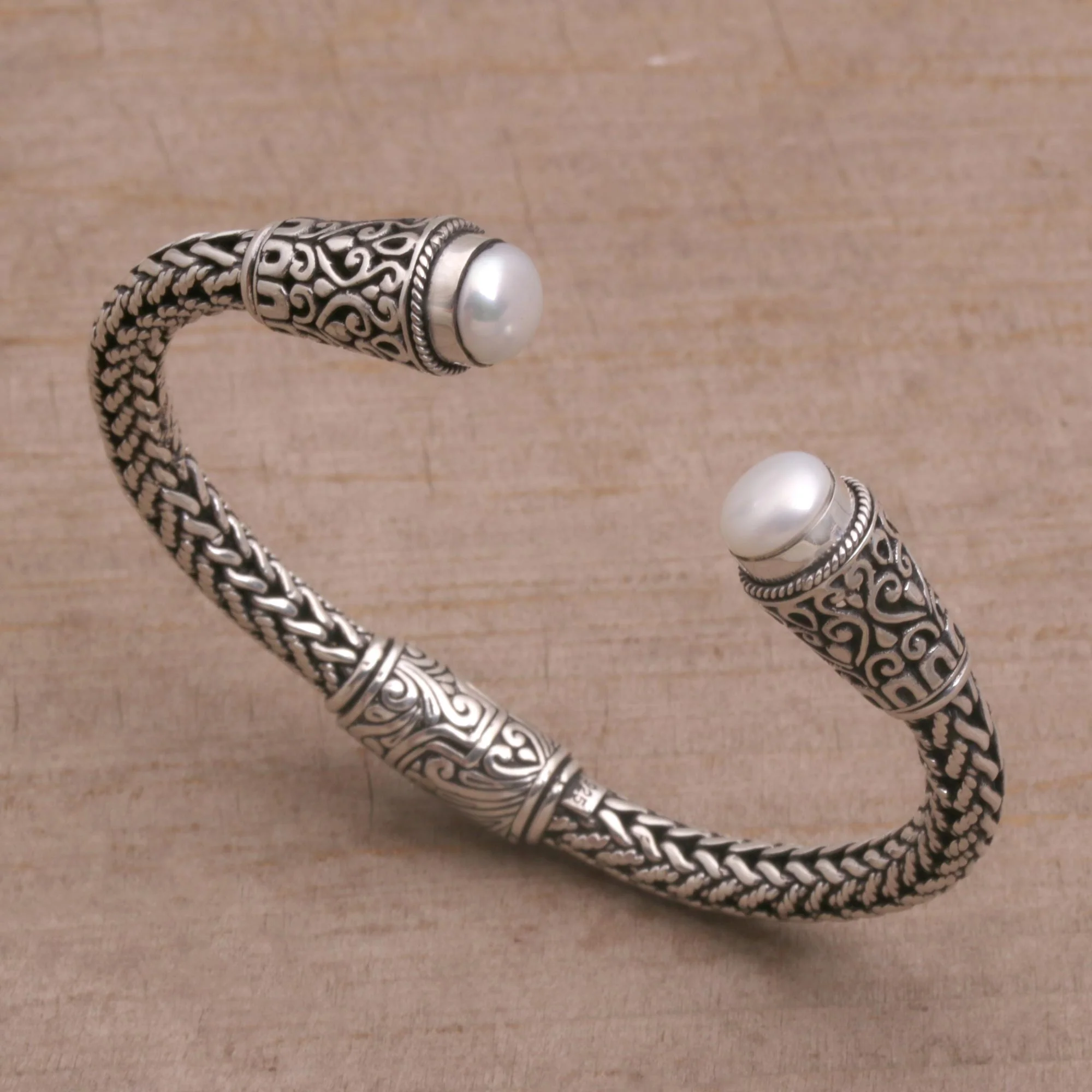 Dragon Beauty Cultured Pearl and Sterling Silver Cuff Bracelet from Bali - Image 4
