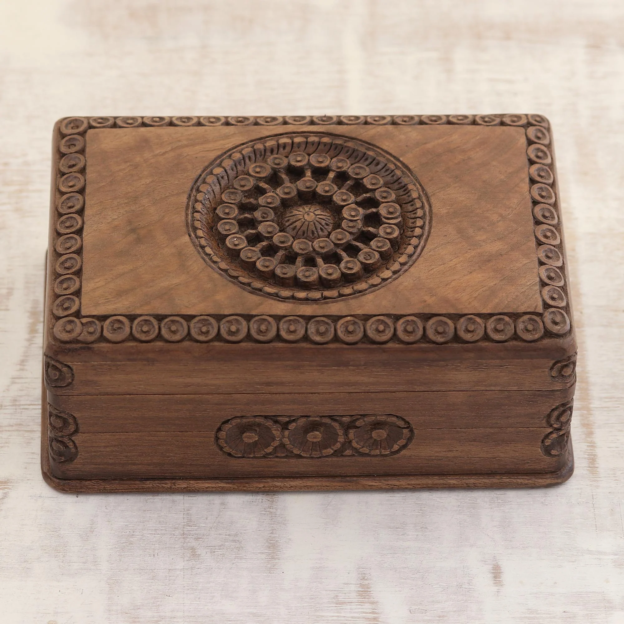 Exotic Radiance Walnut Jewelry Box - Image 3