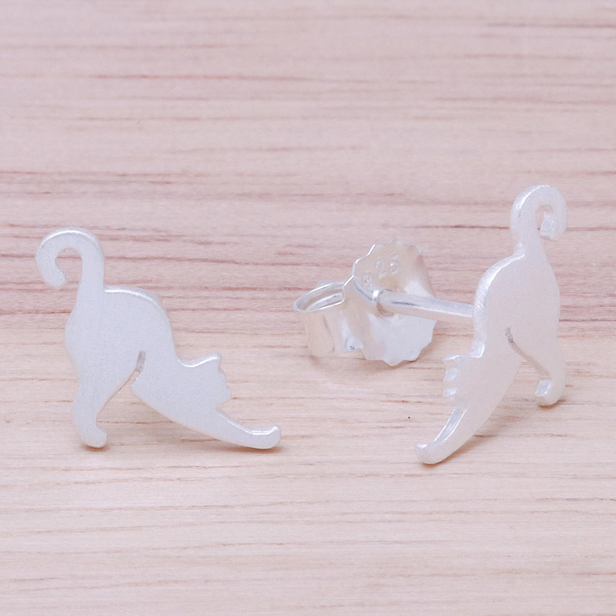 Feline Stretch Sterling Silver Earrings - Image 3