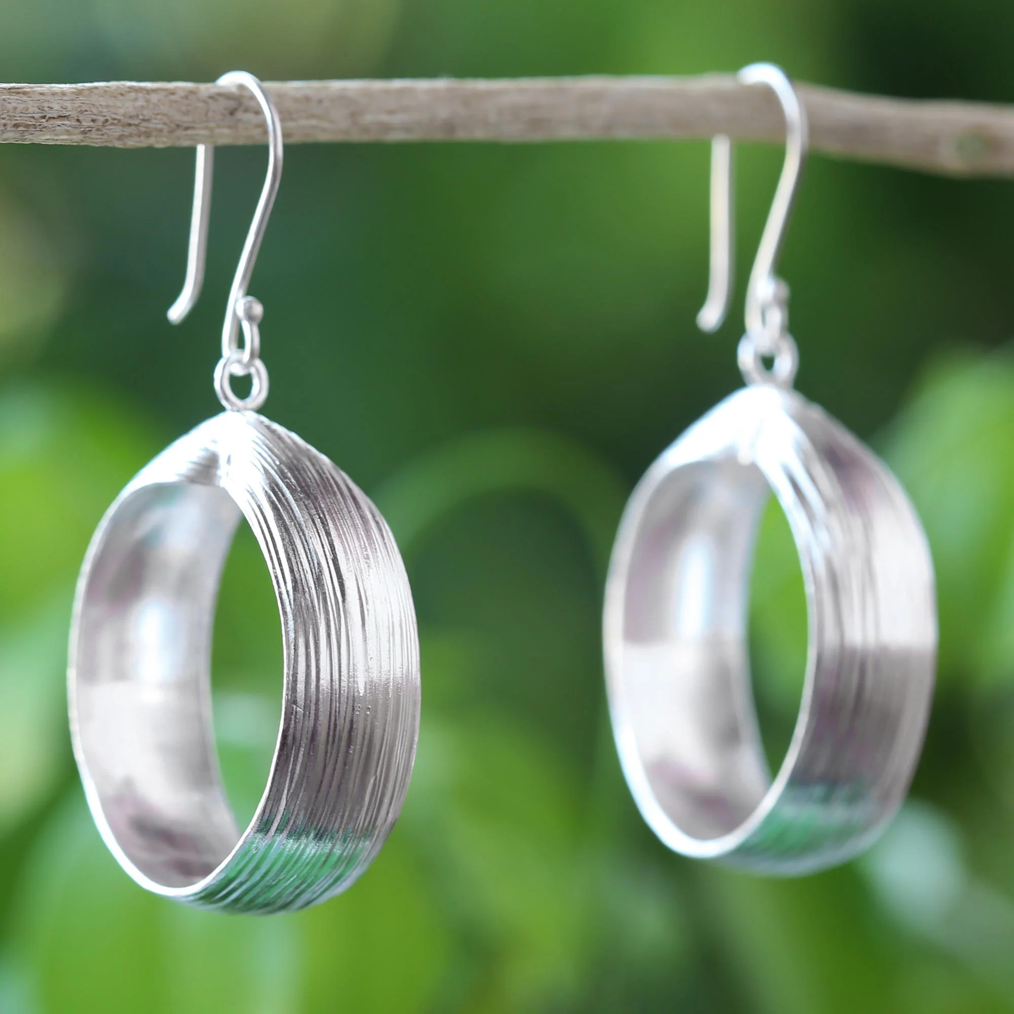 First Impression Silver Hill Tribe Style Dangle Earrings from Thailand - Image 3