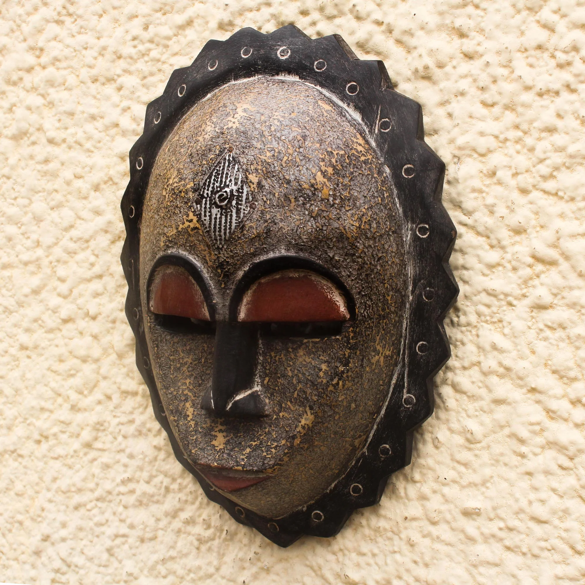 Foreigner Nigerian wood mask - Image 3