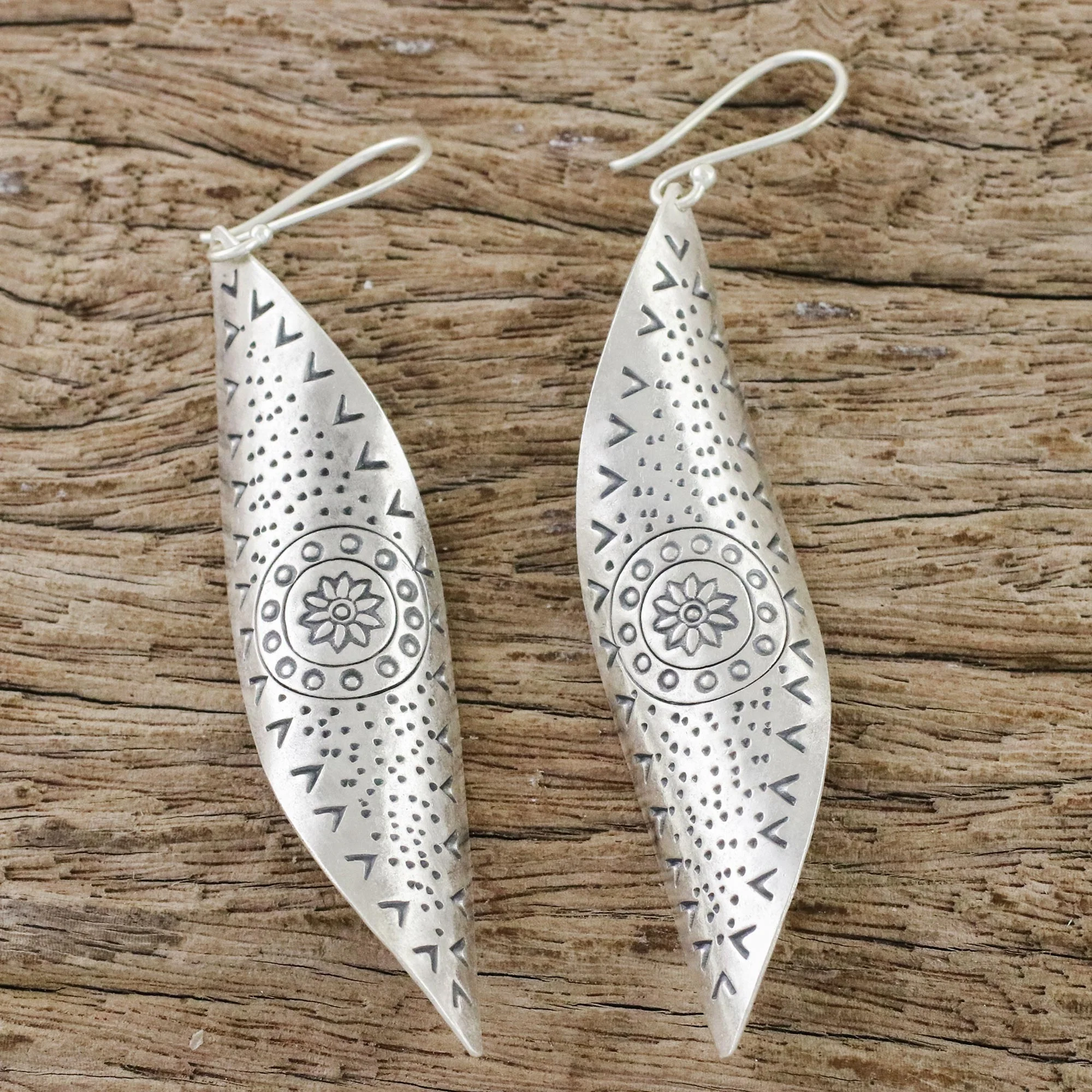 Gentle Breeze Handcrafted Karen Silver Dangle Earrings from Thailand - Image 3