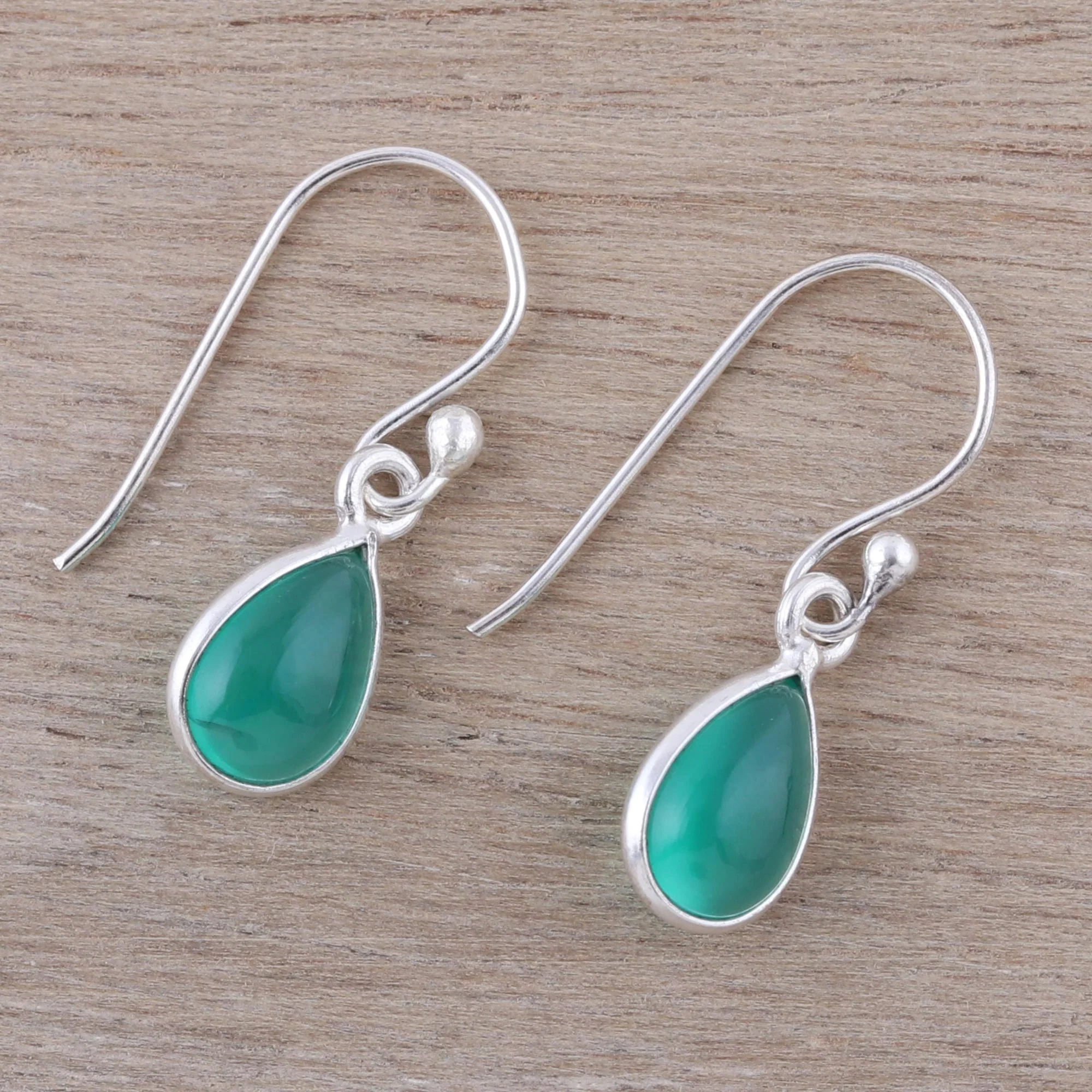 Gentle Tear in Green Onyx Silver Earrings - Image 3