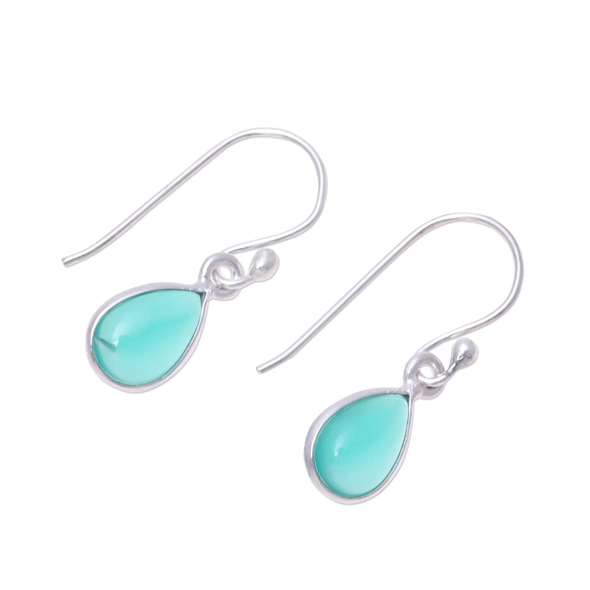 Gentle Tear in Green Onyx Silver Earrings - Image 4