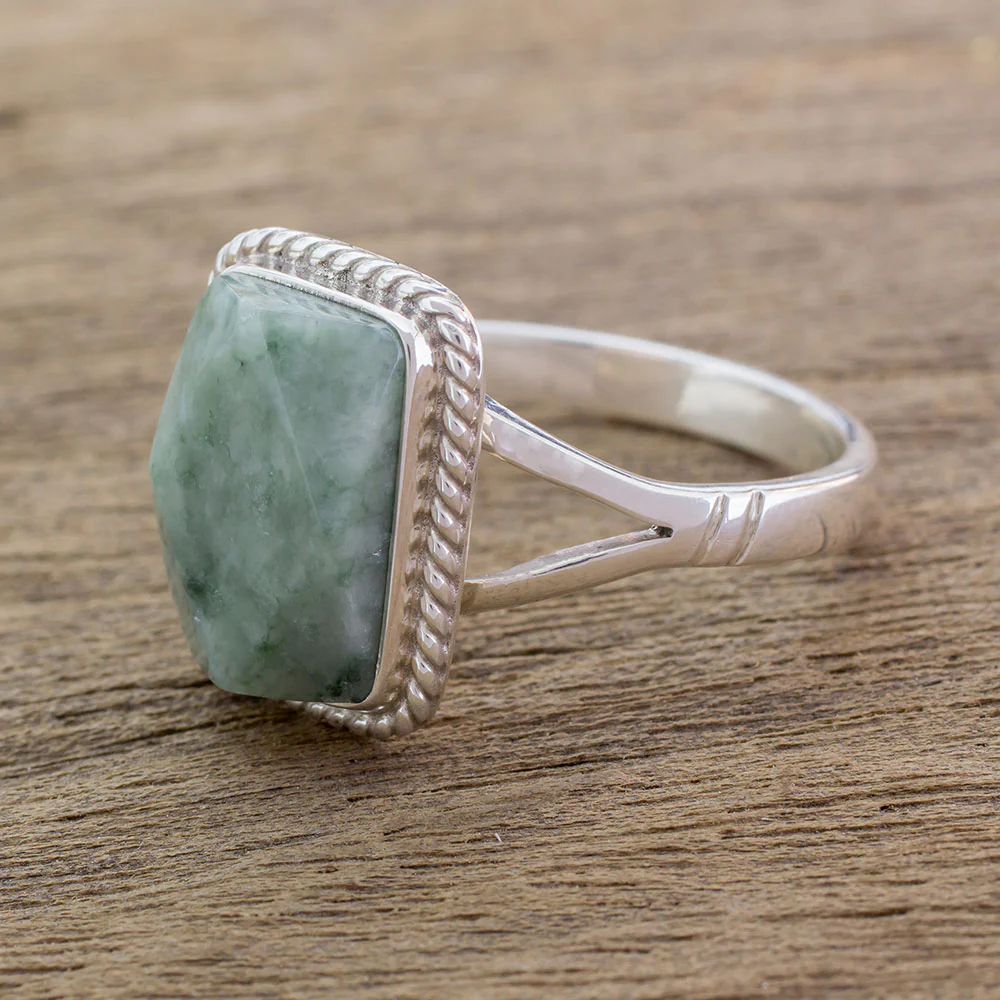 Green Nuances Guatemala Handcrafted Sterling Silver and Faceted Jade Ring - Image 3