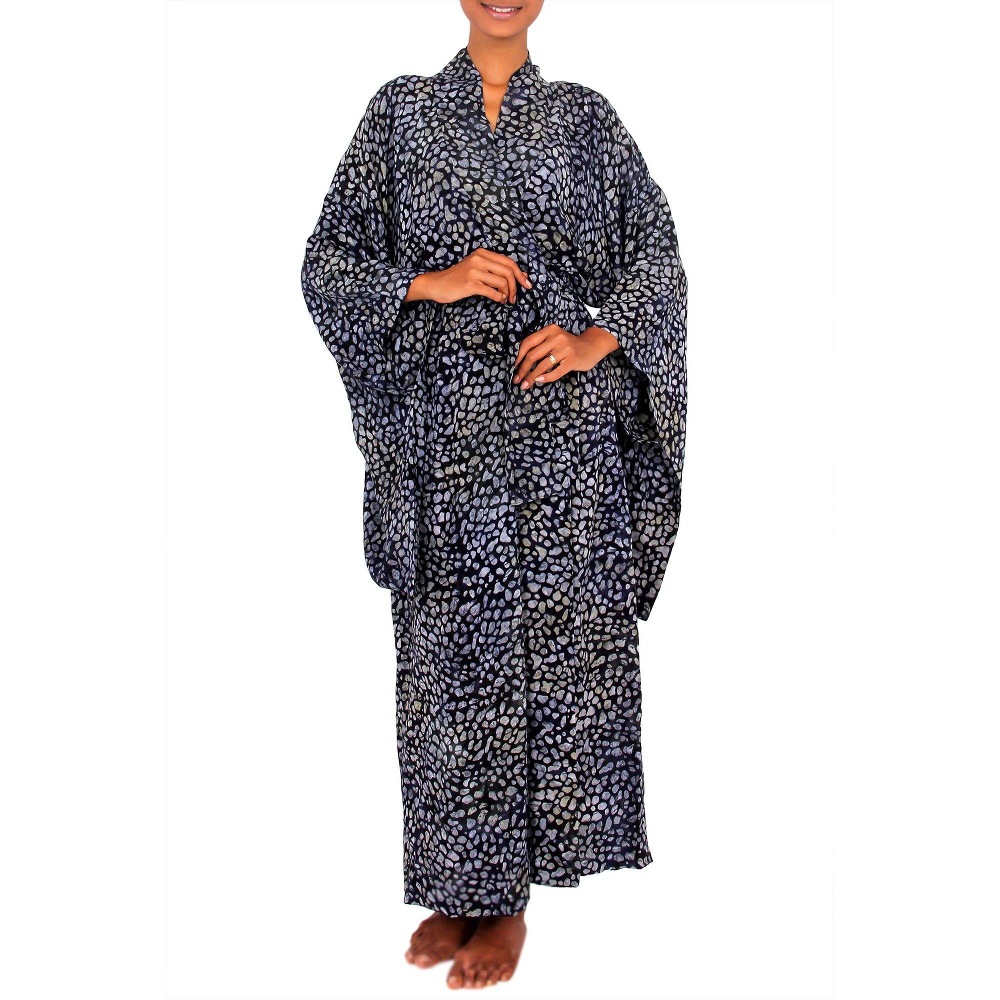 Grey Handcrafted Batik Robe - Image 2