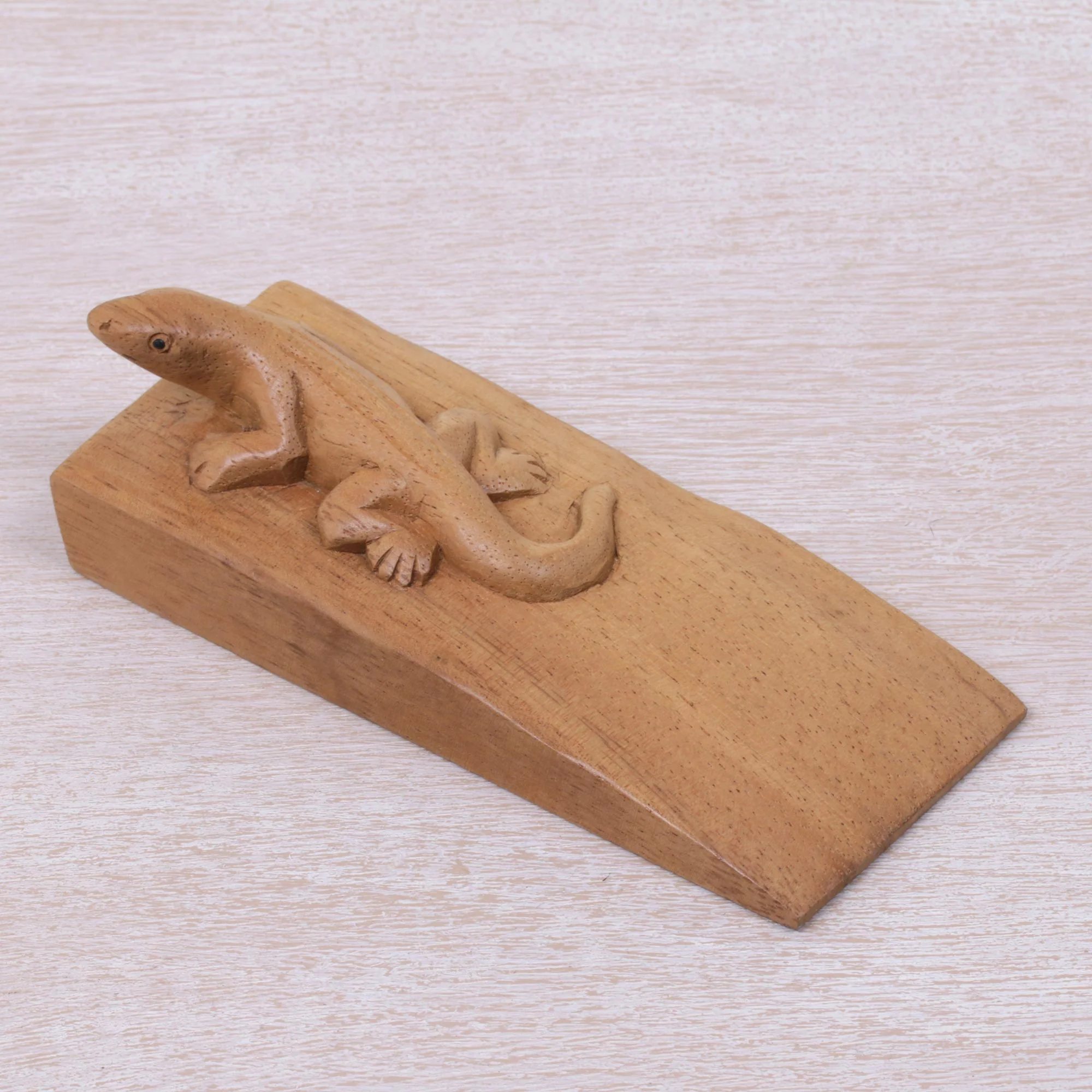 Handy Gecko in Brown Hand Carved Suar Wood Lizard Door Stopper in Brown from Bali - Image 4