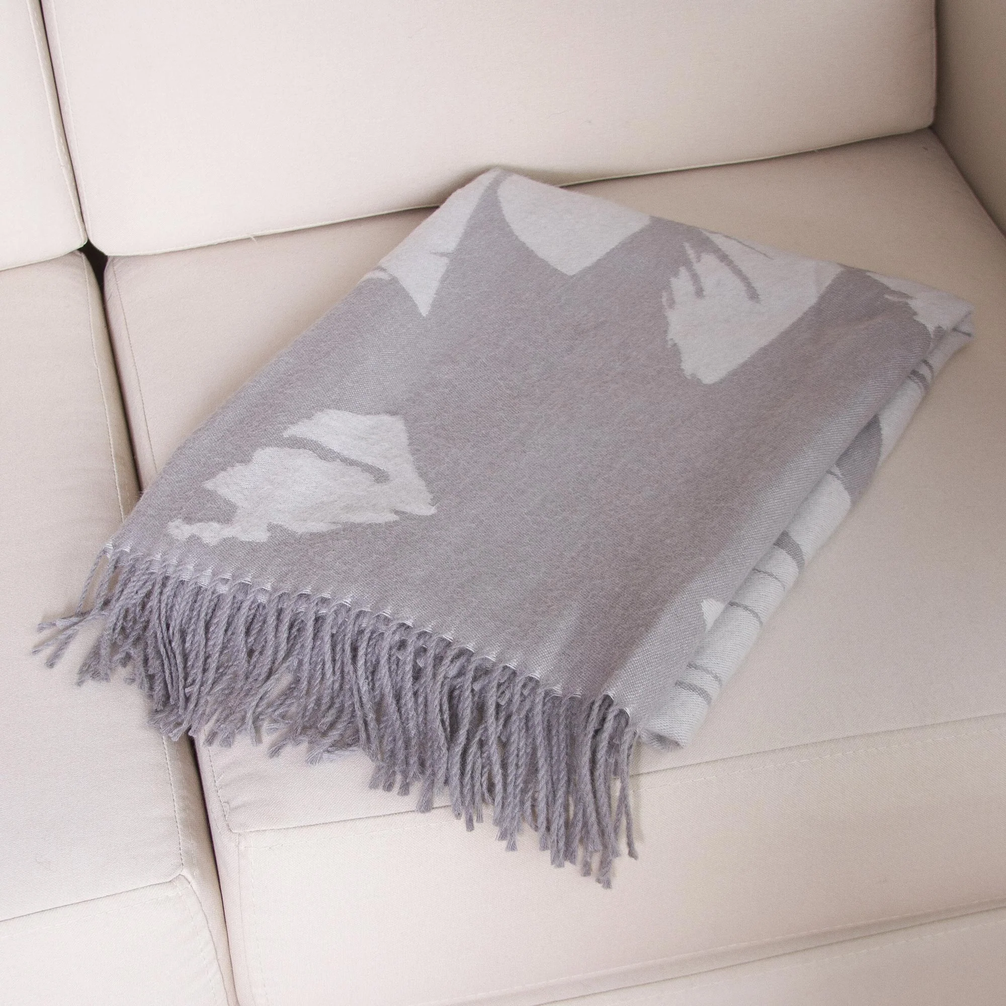 Impact in Grey Grey 100% Baby Alpaca Wool Fringed Blanket - Image 3