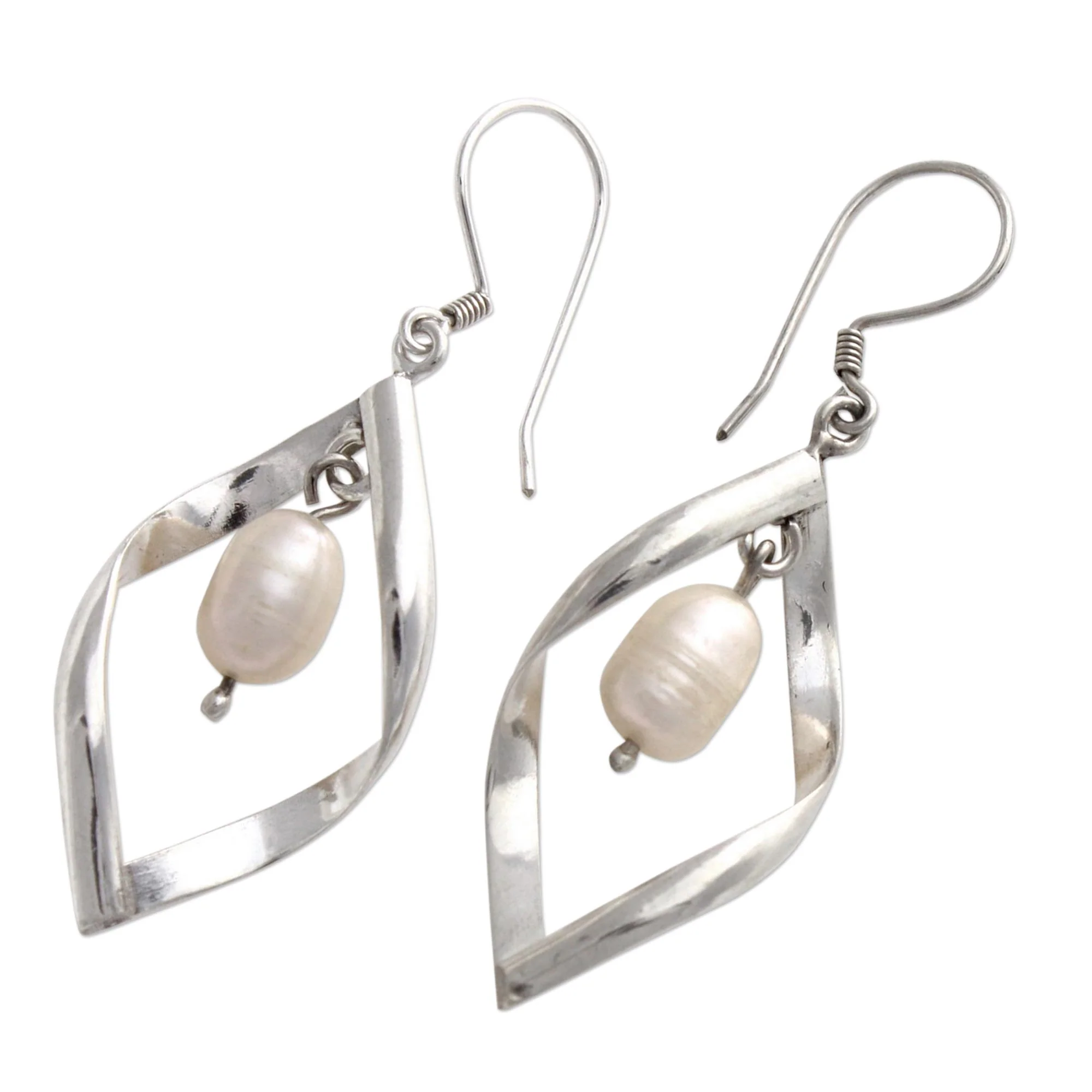 Infinite White Pearl dangle earrings - Image 3