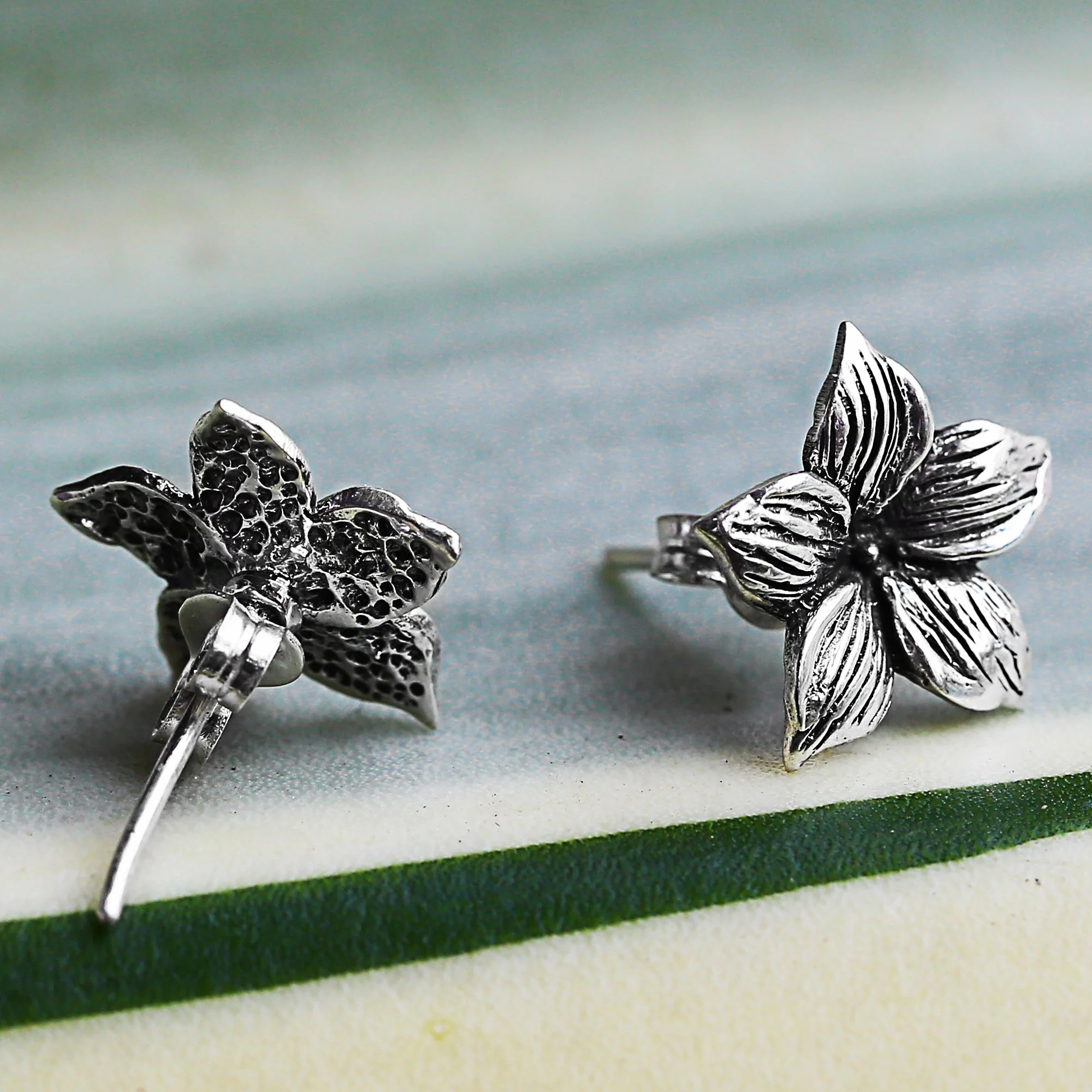 Jasmine Blossoms Sterling Silver Stud Earrings Floral Shape from Thailand - Image 3