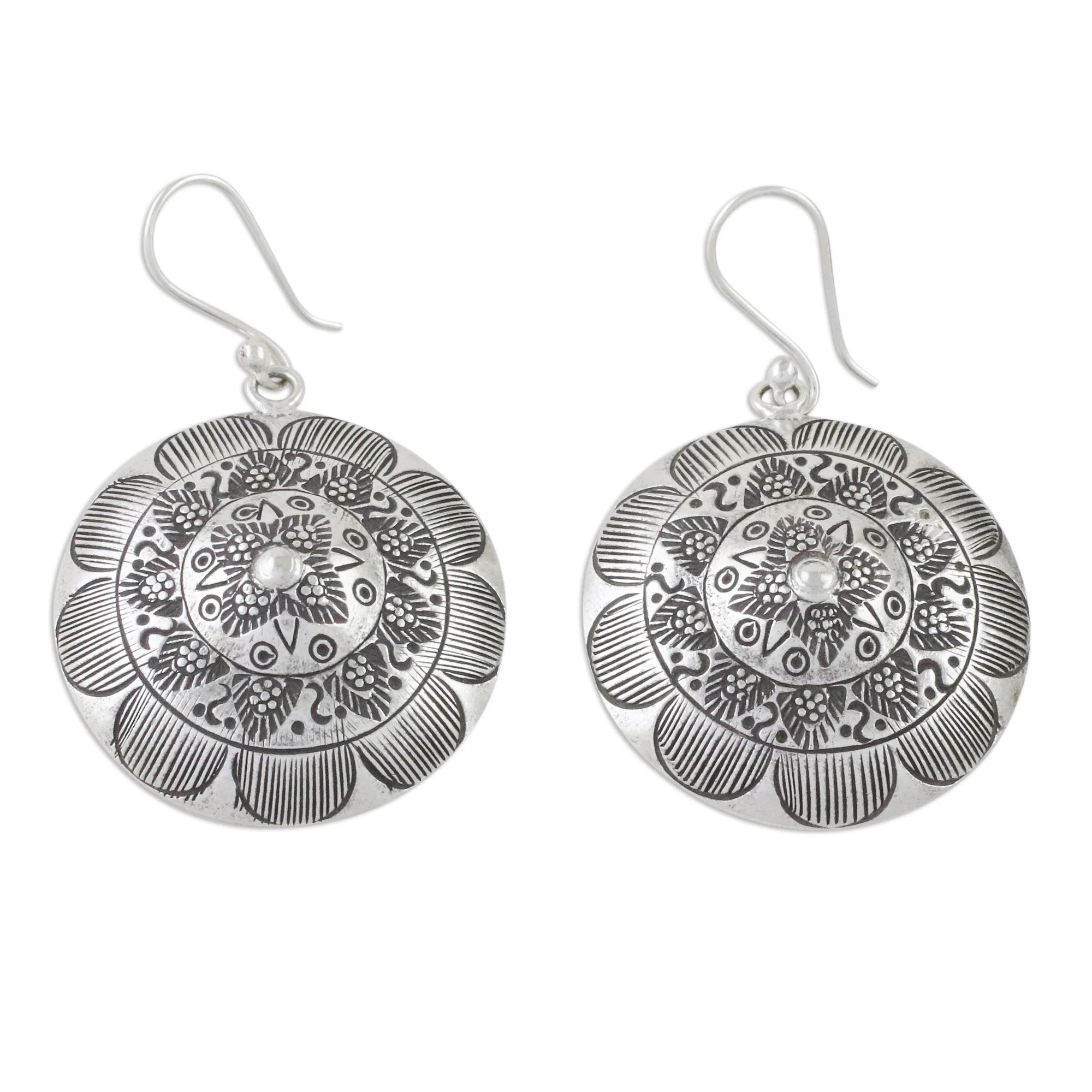 Lanna Welcome Round Floral Motif Earrings in 950 Hill Tribe Silver - Image 4