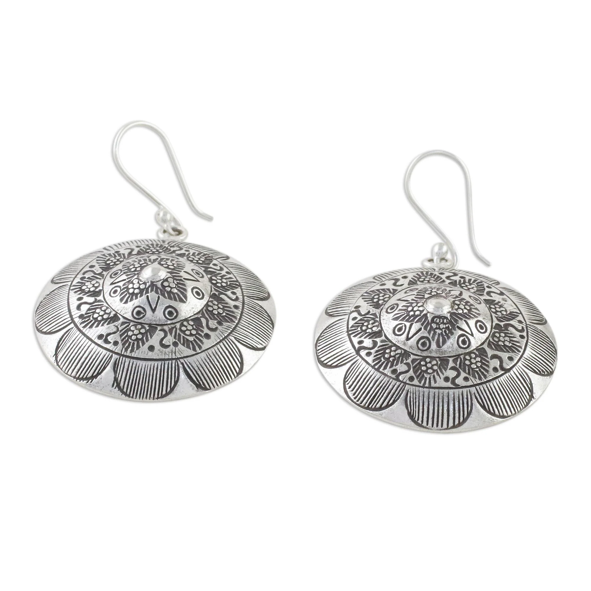 Lanna Welcome Round Floral Motif Earrings in 950 Hill Tribe Silver - Image 5