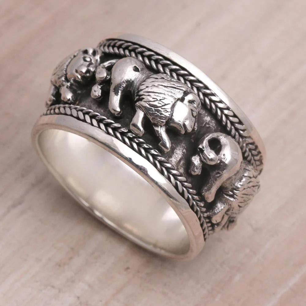 Lion Parade Sterling Silver Band Ring - Image 3