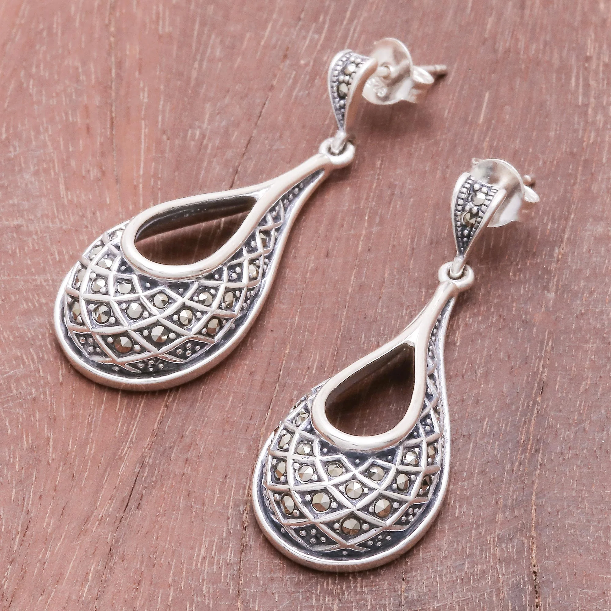 Lovely Dew Sterling Silver and Marcasite Dangle Earrings from Thailand - Image 3