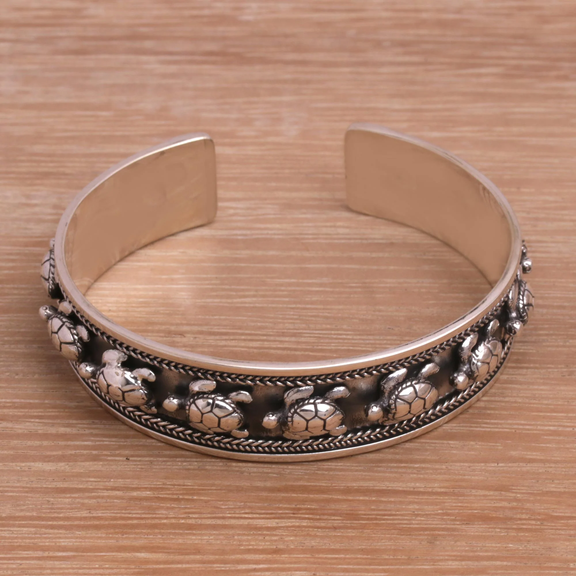Marching Turtles Silver Cuff Bracelet - Image 3