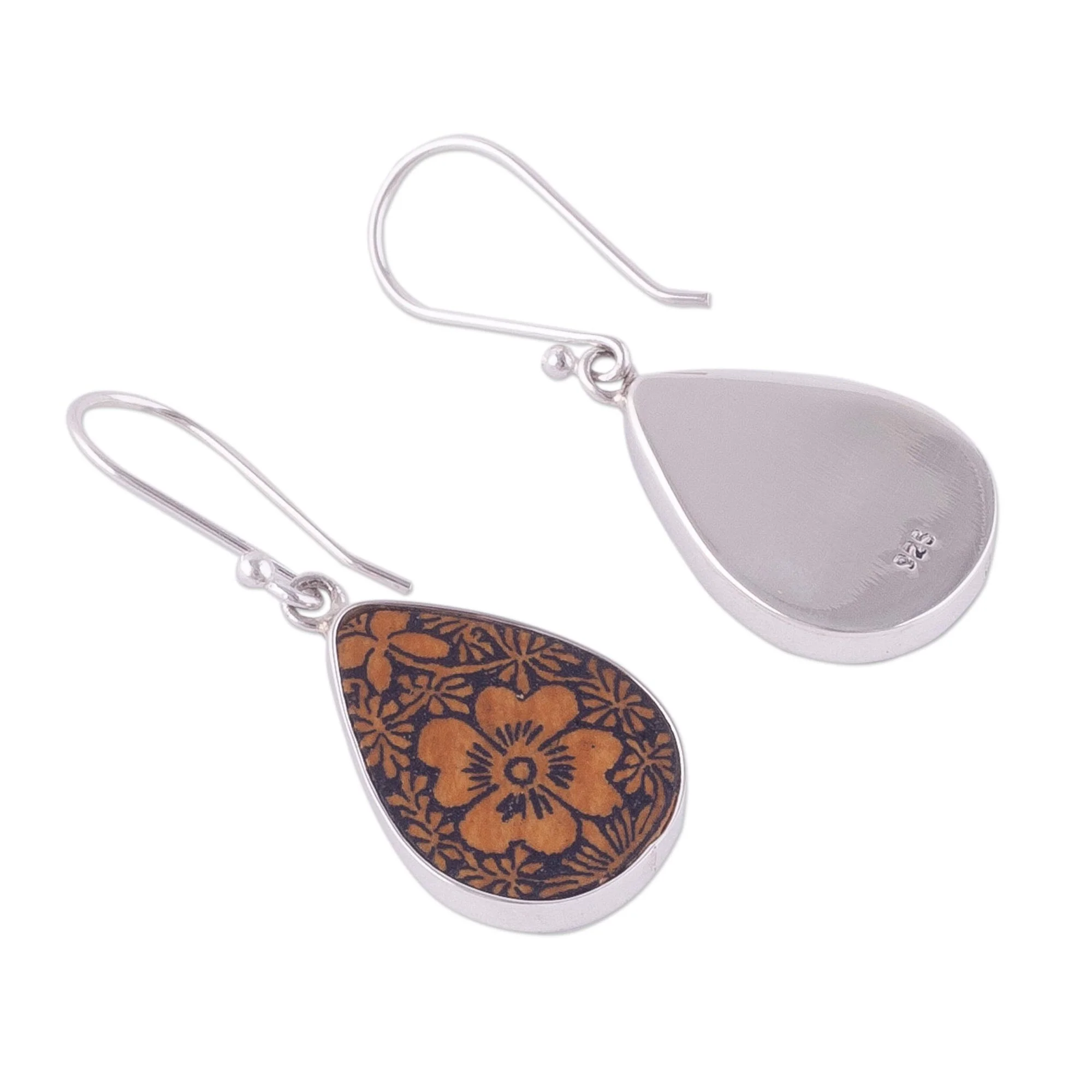 Margarita Garden Floral Sterling Silver and Pumpkin Shell Earrings from Peru - Image 5