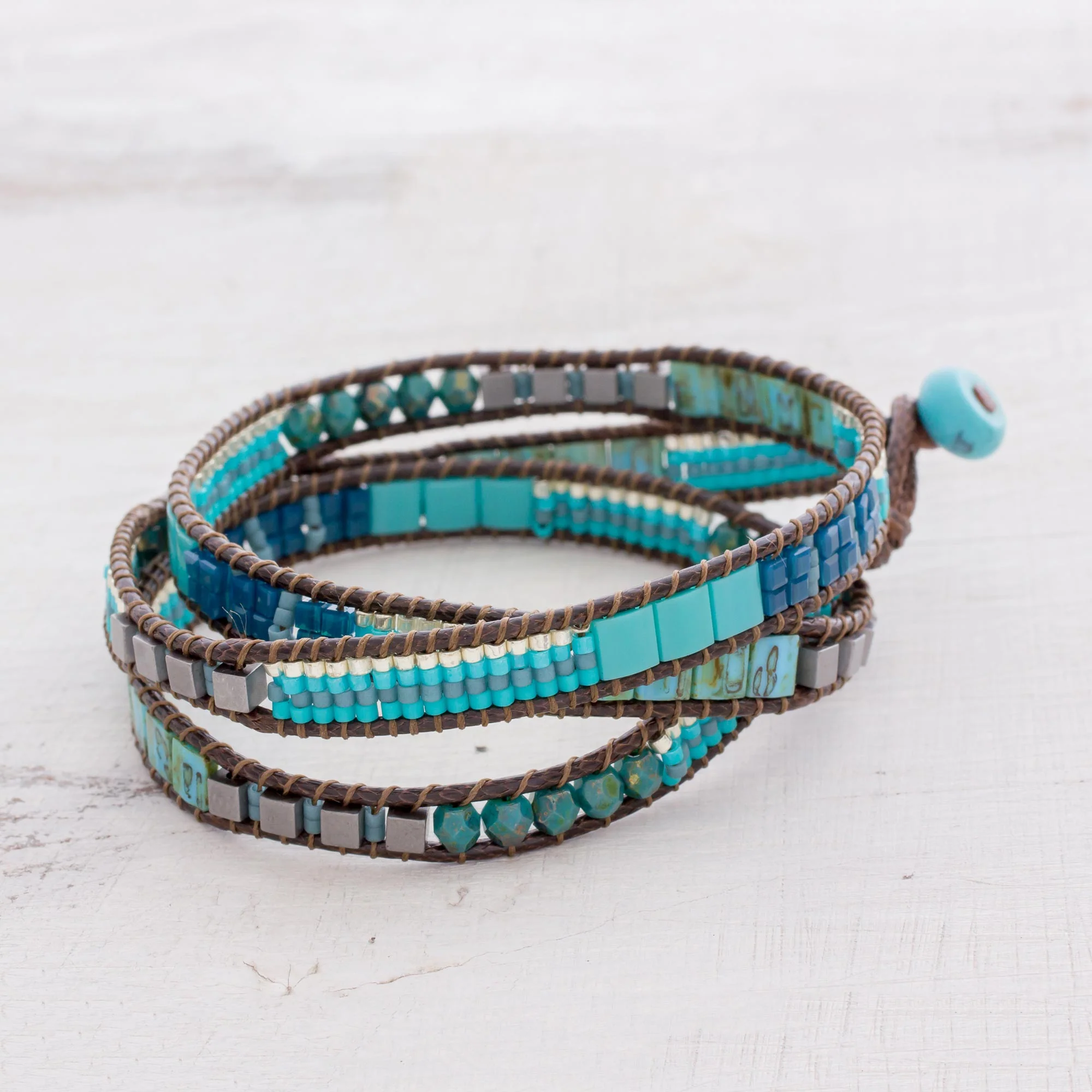 Mayan Monolith Glass Beaded Wrap Bracelet in Turquoise from Guatemala - Image 3