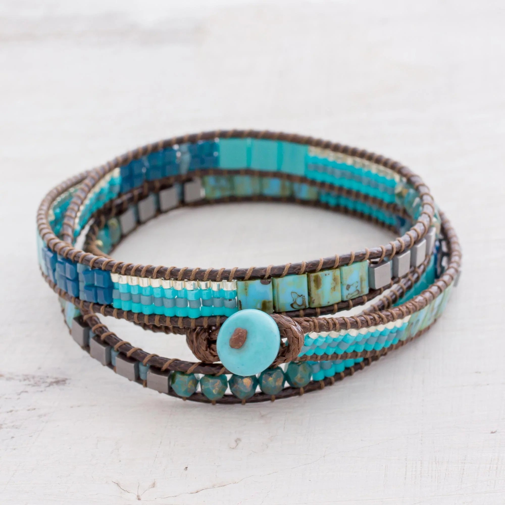 Mayan Monolith Glass Beaded Wrap Bracelet in Turquoise from Guatemala - Image 4