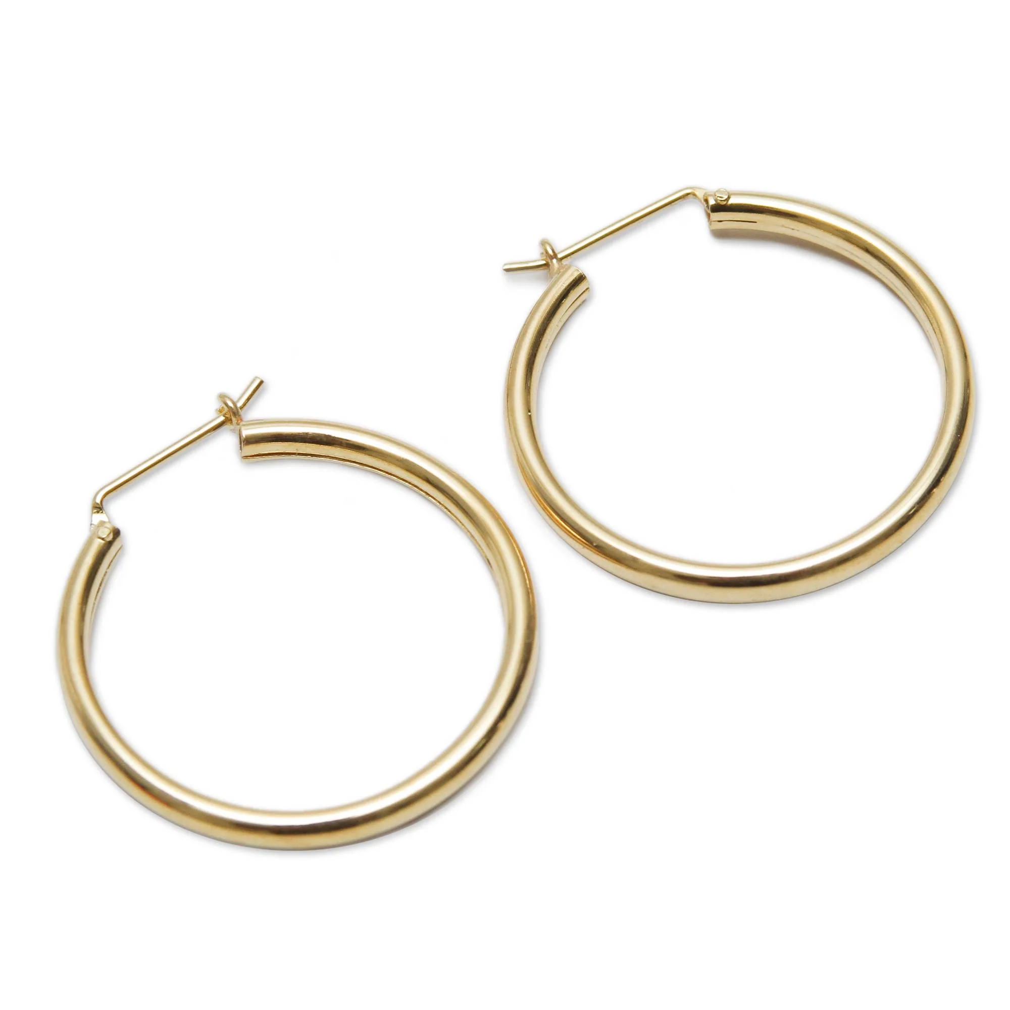 Minimalist Magic Classic Gold Vermeil Hoop Earrings - Image 3