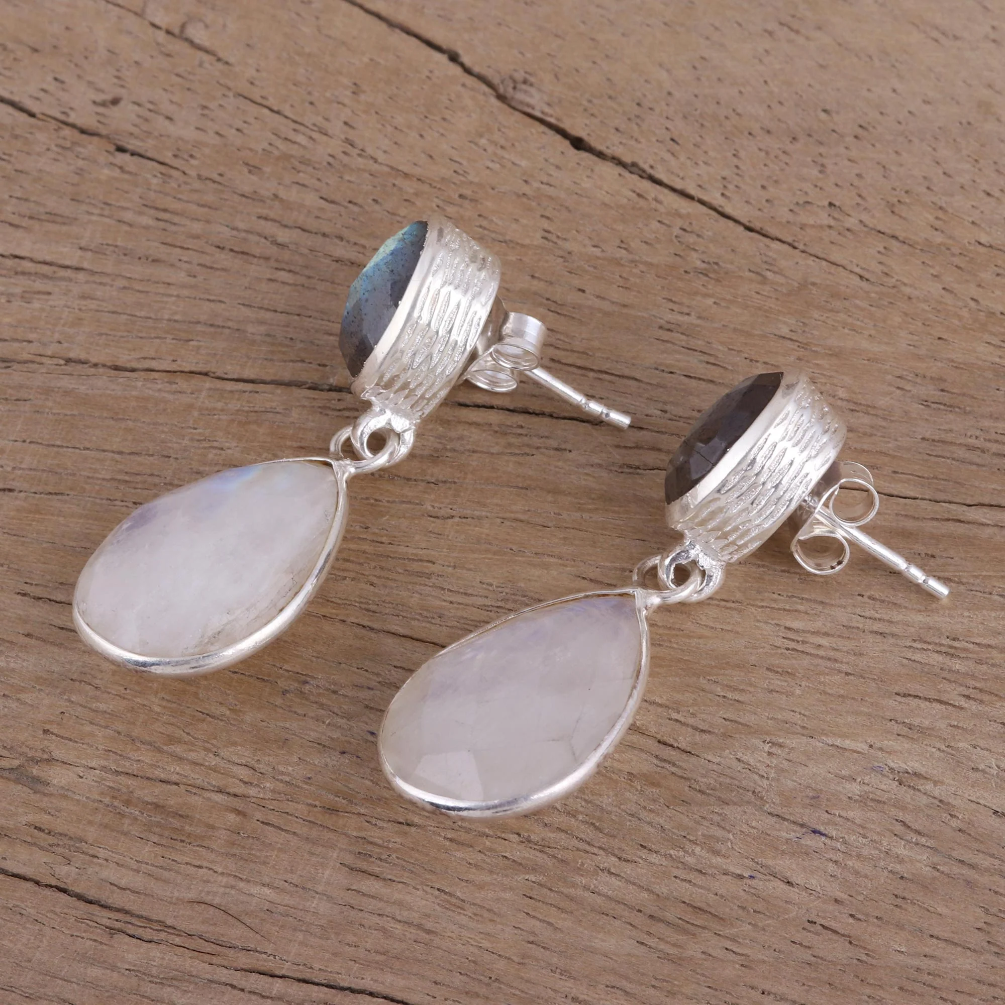 Misty Alliance Rainbow Moonstone and Labradorite 23 Ct Earrings - Image 4