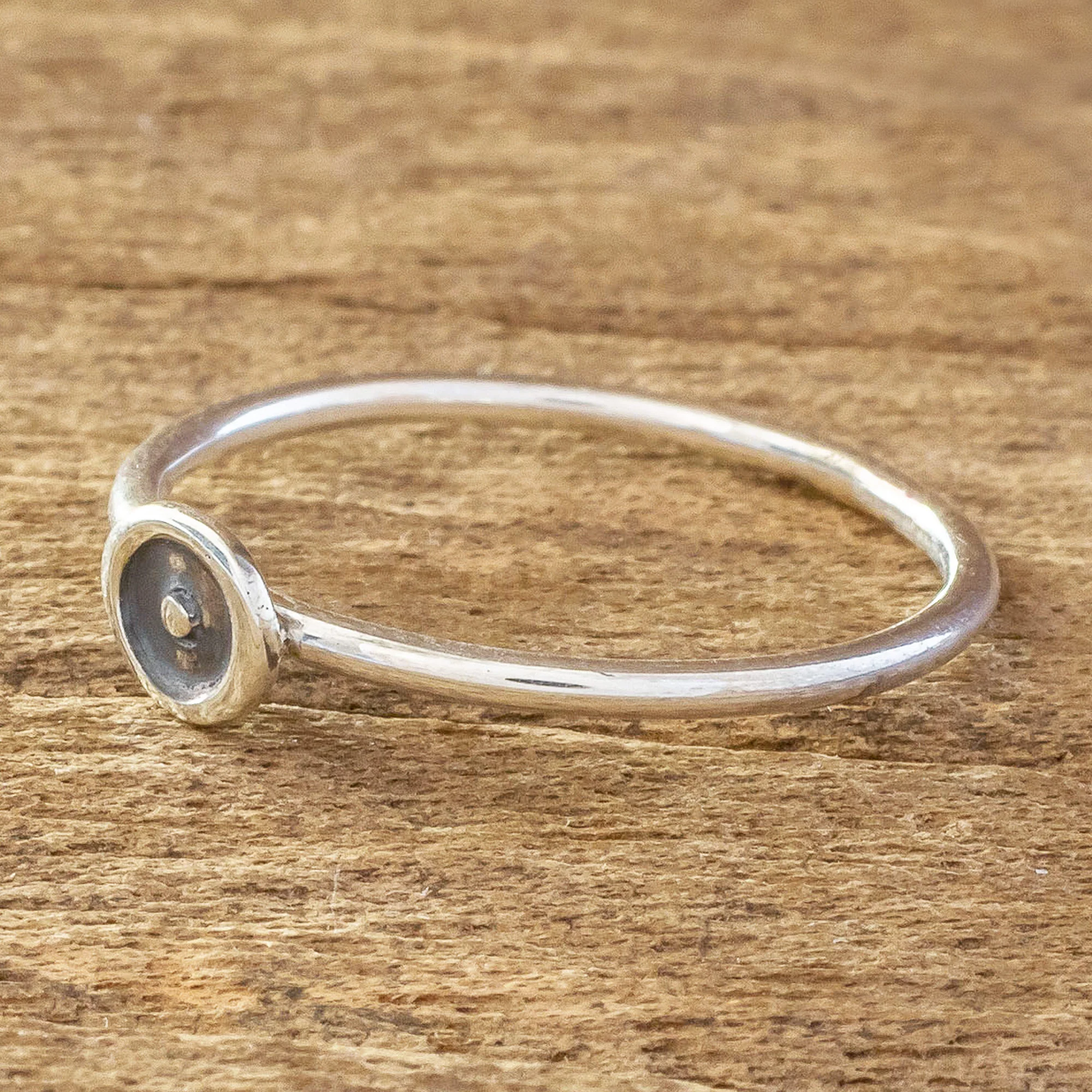 Modern Forms Modern Sterling Silver Circle Motif Ring - Image 3