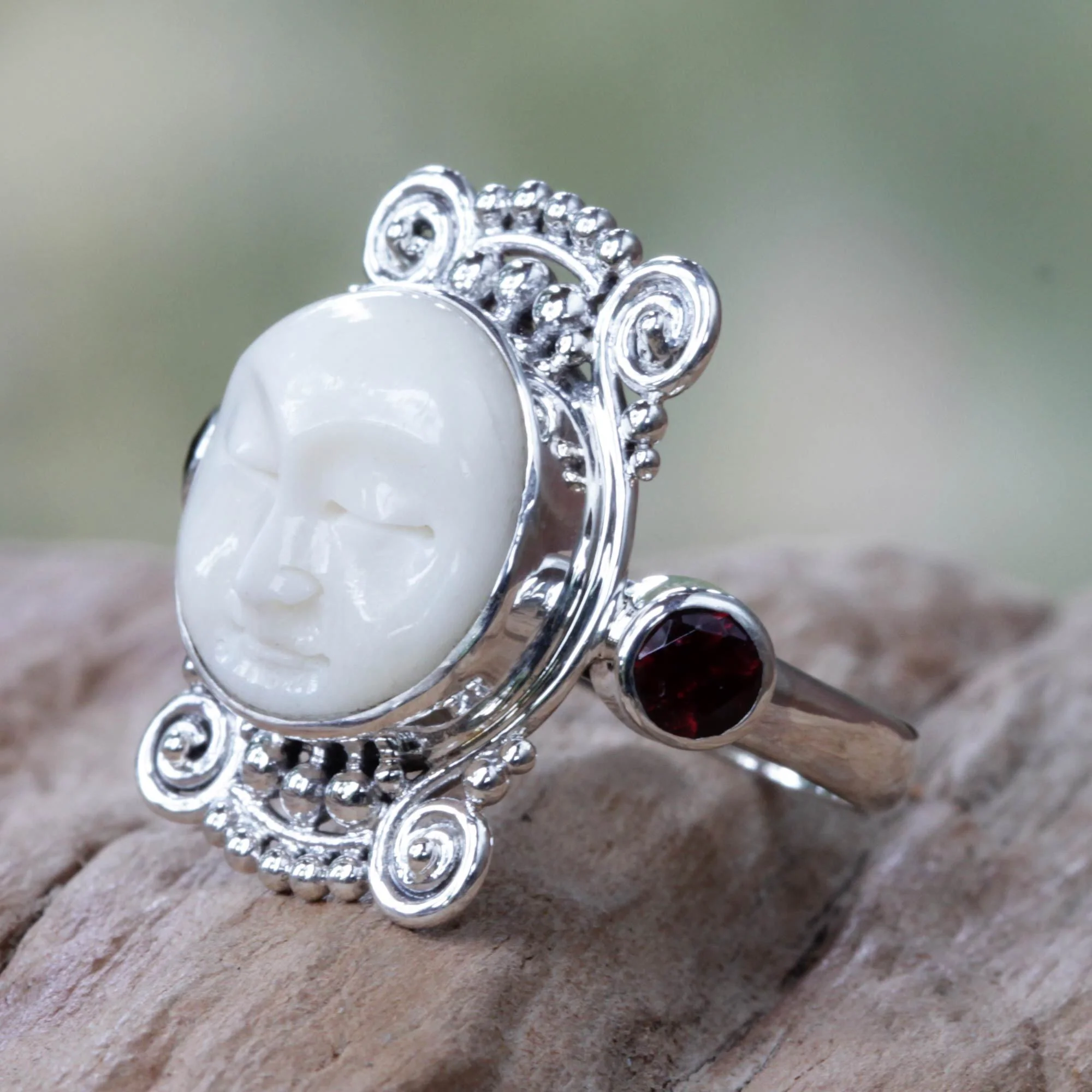 Moon's Dream Sterling Silver & Garnet Ring - Image 2