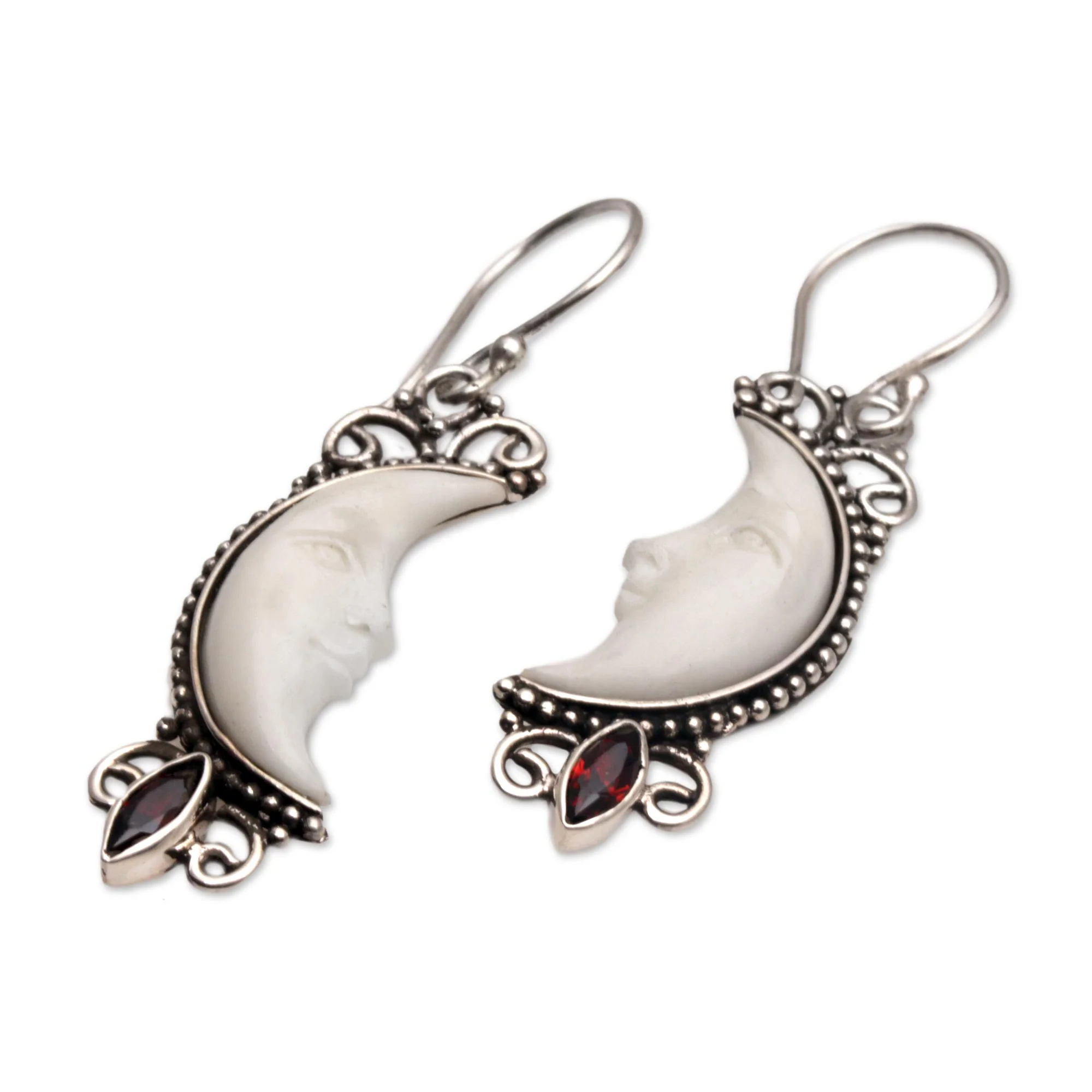 Natural Moonlight Garnet and Silver Crescent Moon Dangle Earrings from Bali - Image 5