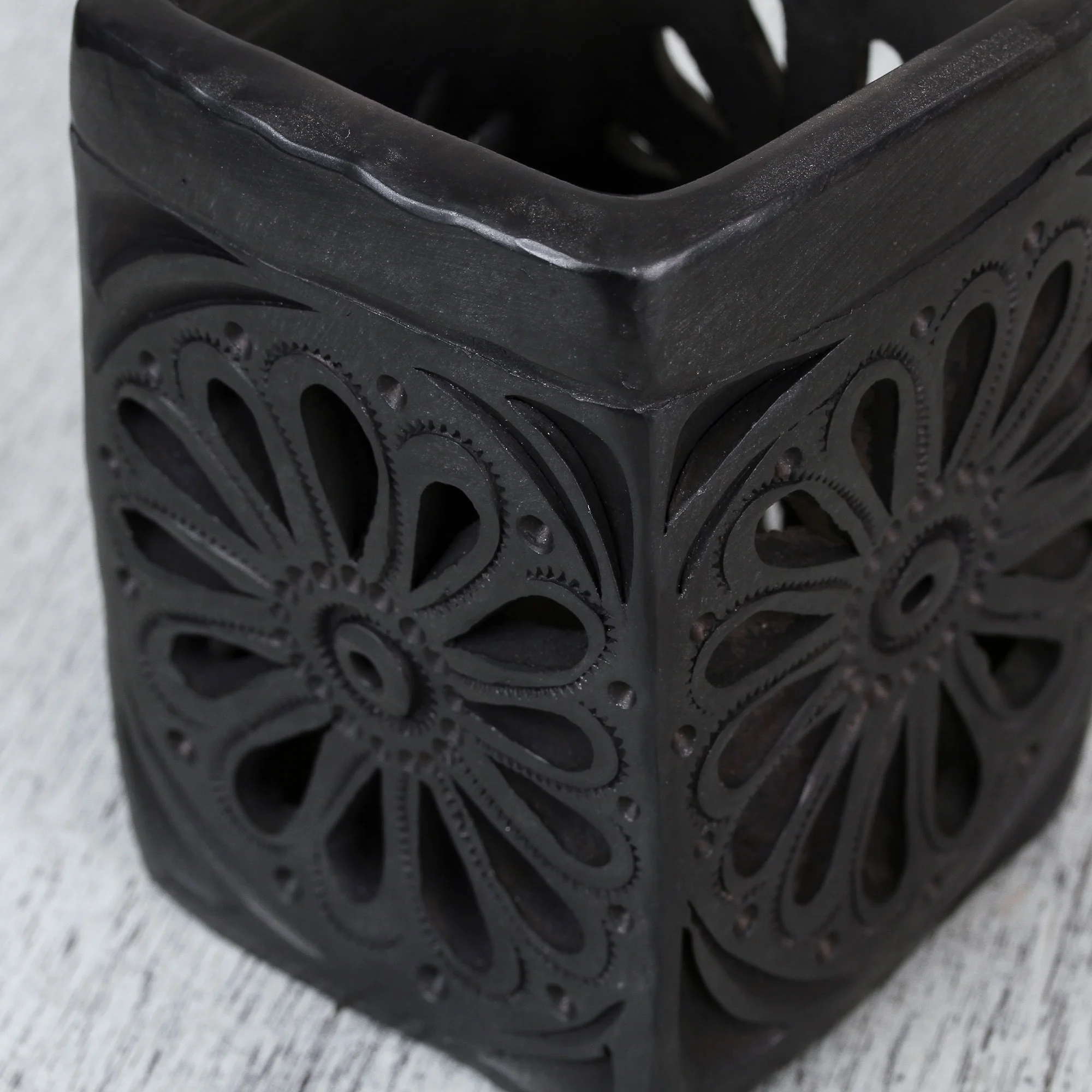Oaxacan Flower Oaxaca Barro Negro Rectangular Floral Ceramic Pencil Holder - Image 4