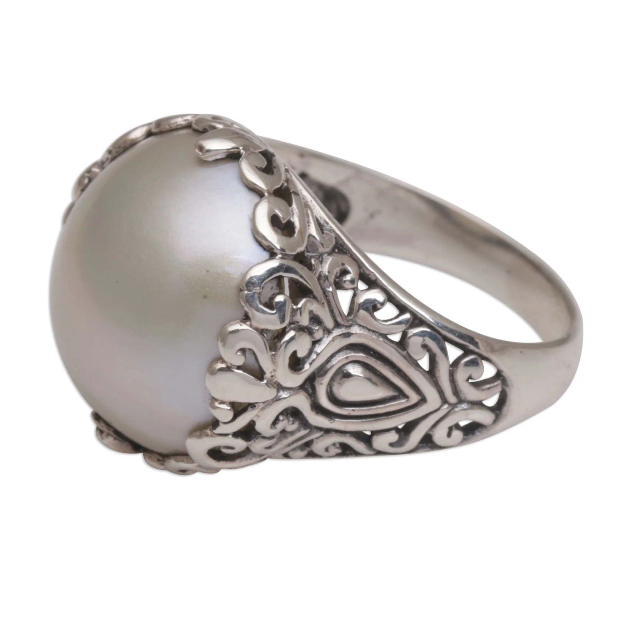 Palatial Dreams Pearl Cocktail Ring - Image 4