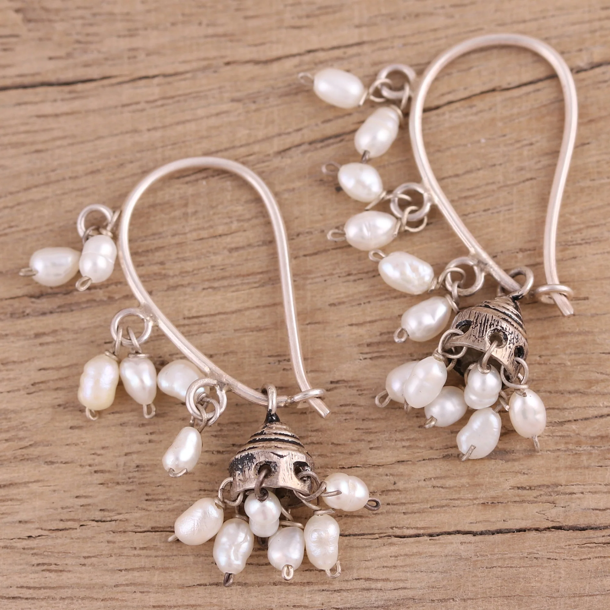 Pearl Melody Silver Dangle Earrings - Image 4