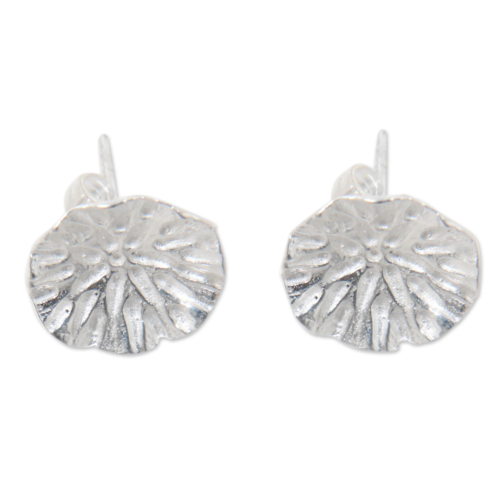 Pennywort Leaf Bali Handcrafted Sterling Silver Leaf Earrings - Image 2