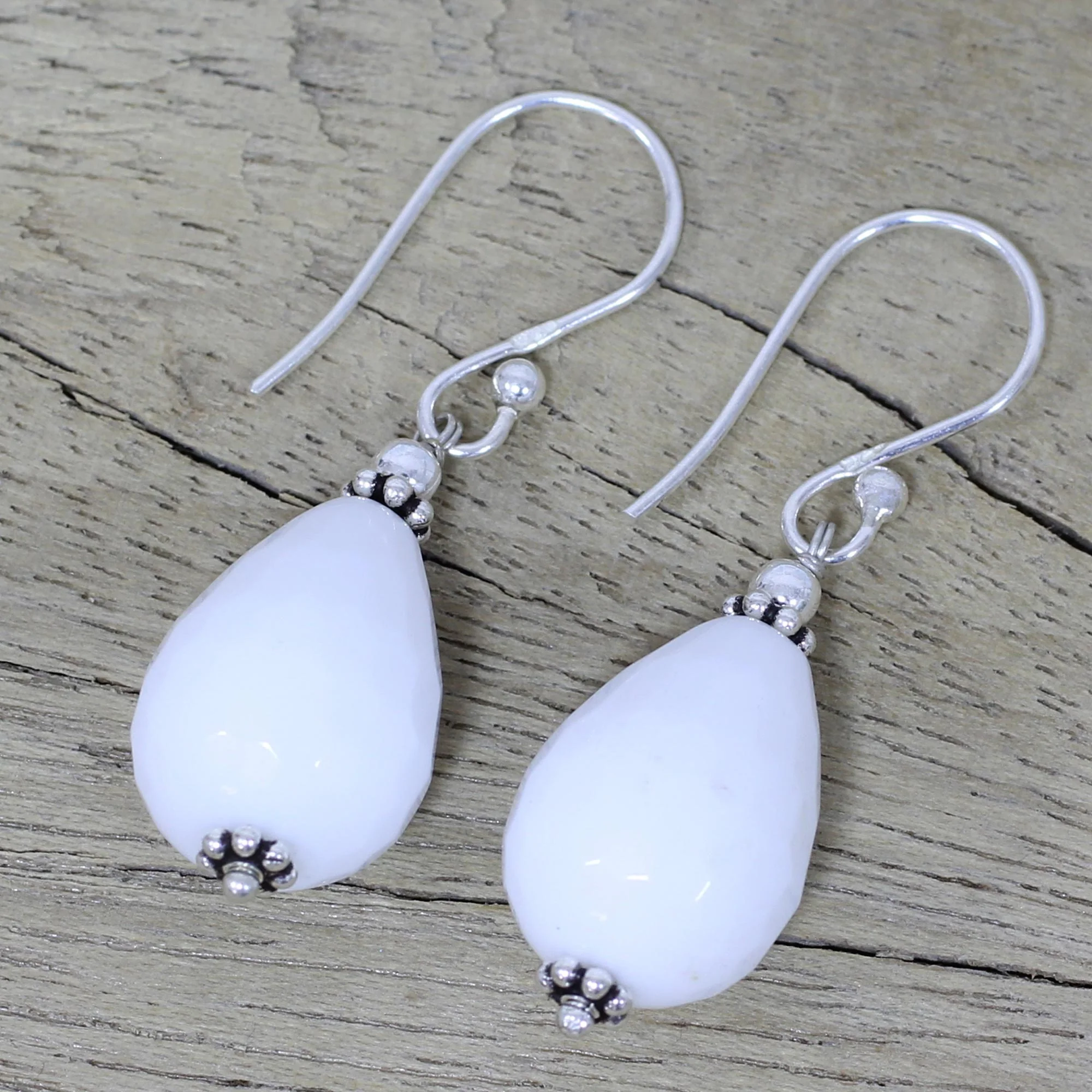 Pure Wonder White Agate & Silver Earrings - Image 3