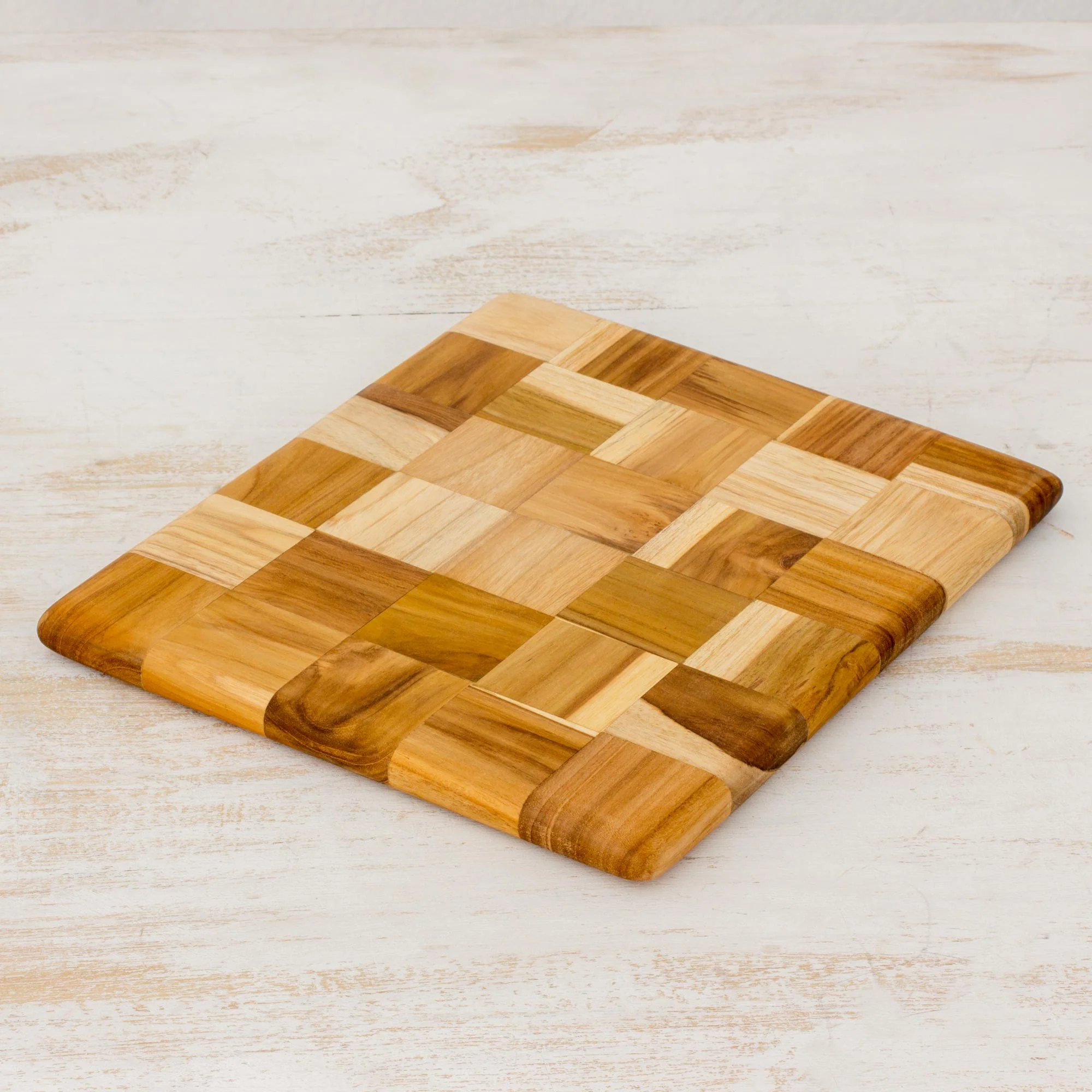 Puzzle Wood Mosaic Cutting Board - Image 3