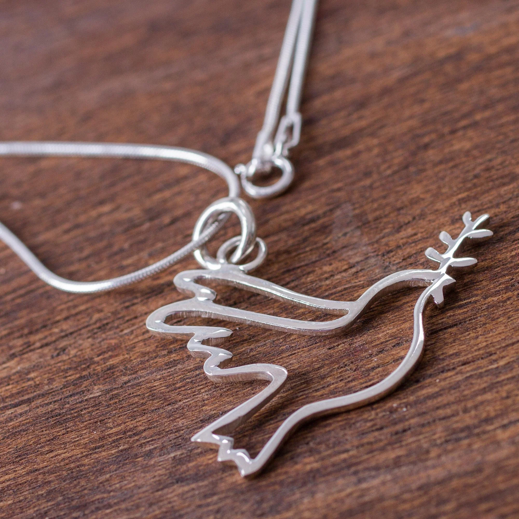 Quechua Dove Sterling Silver Necklace - Image 2