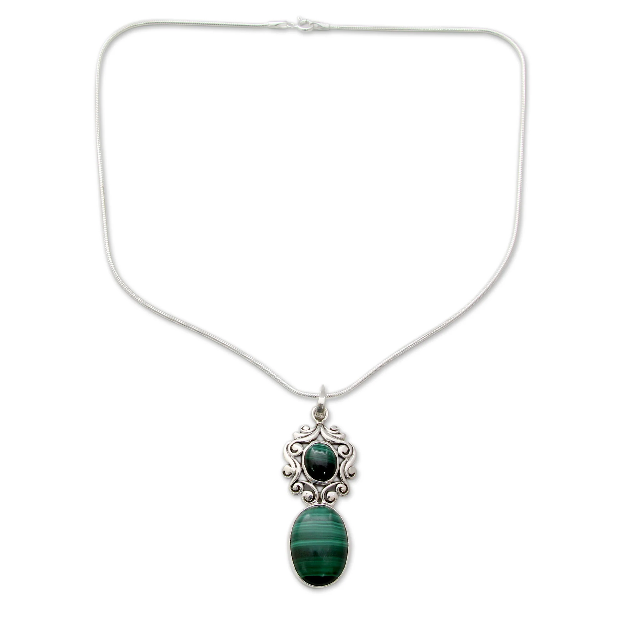 Queen of the Forest Malachite Pendant Necklace - Image 2