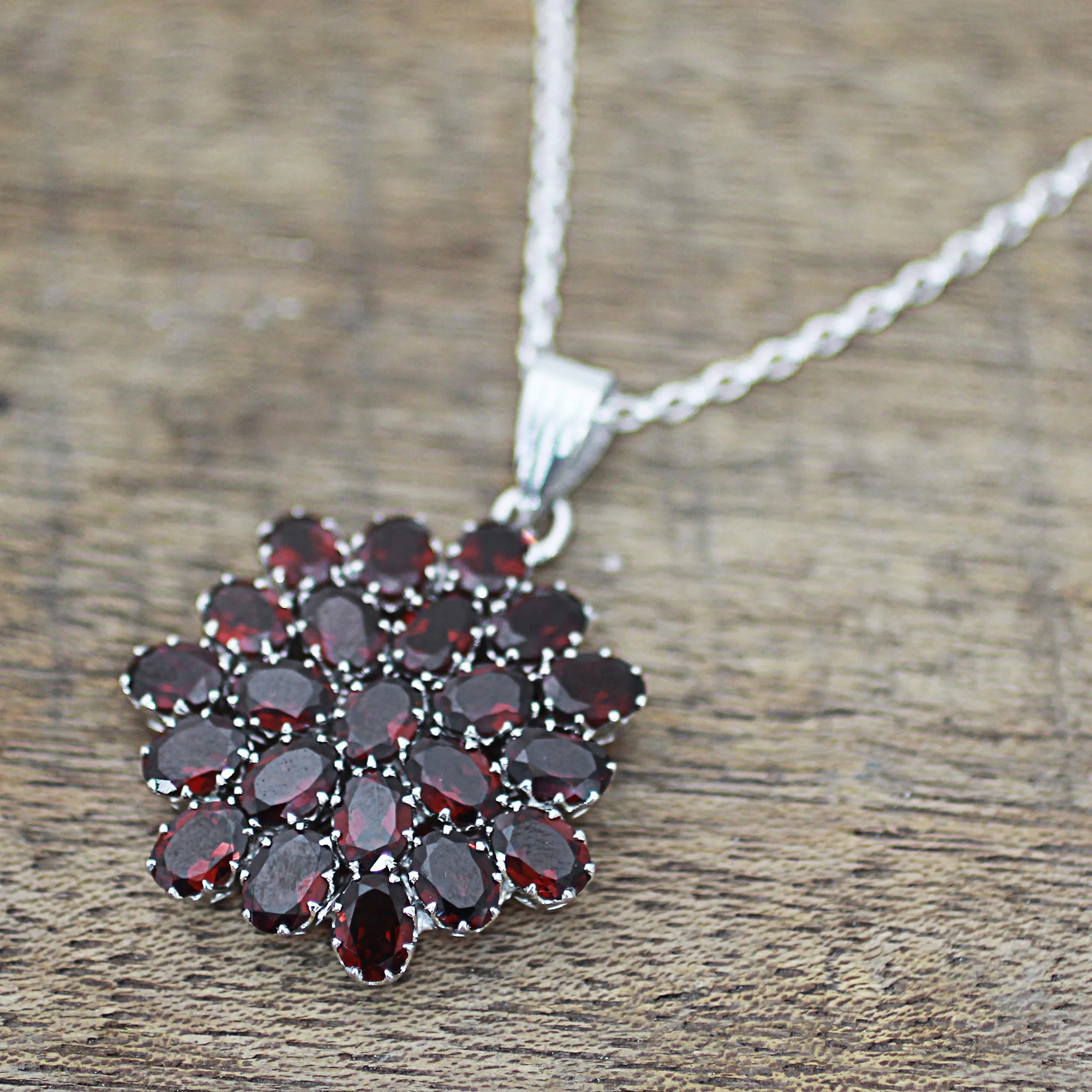 Red Sunflower Garnet & Silver Pendant Necklace - Image 3