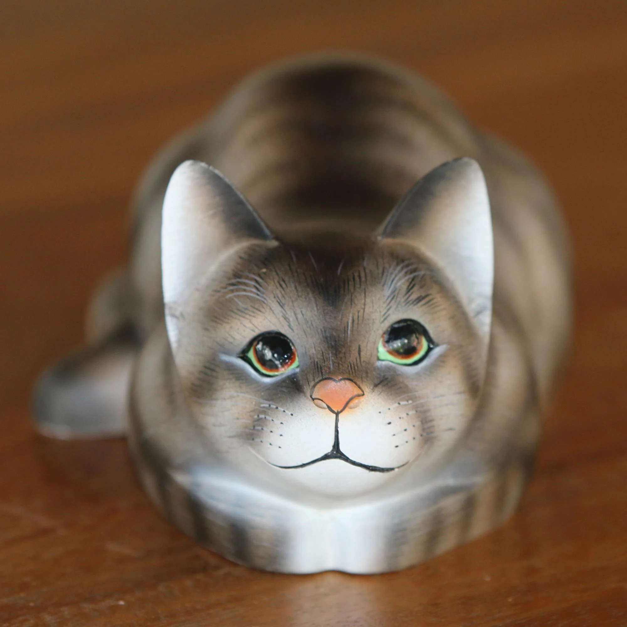 Resting Kitty Resting Wood Cat Sculpture in Grey and White from Bali - Image 3