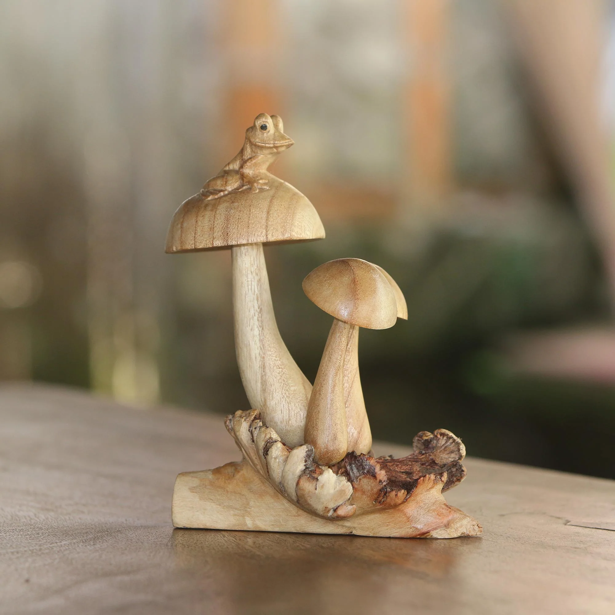 Resting Tree Frog Hand-Carved Jempinis Wood Tree Frog Mushroom Sculpture - Image 4