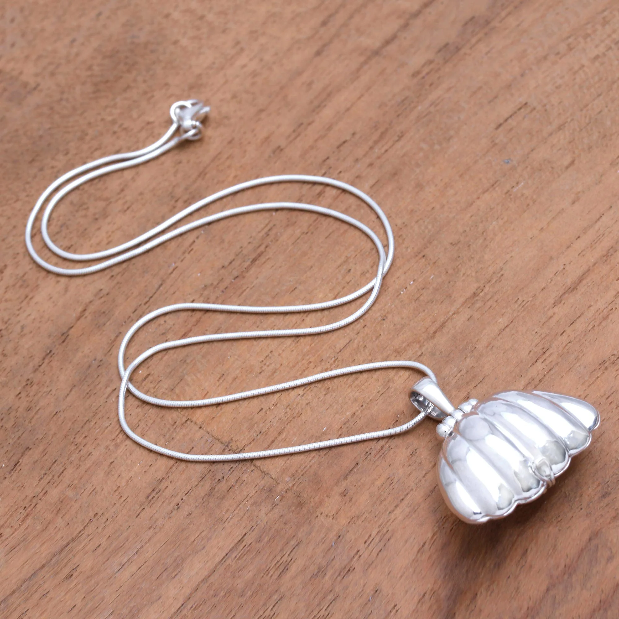 Seashell Sterling Silver Locket Necklace - Image 4