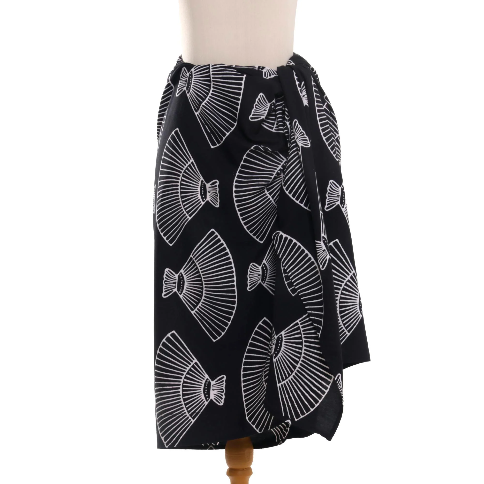 Seashore Shells Black and White Cotton Blend Sarong with Batik Shell Print - Image 4