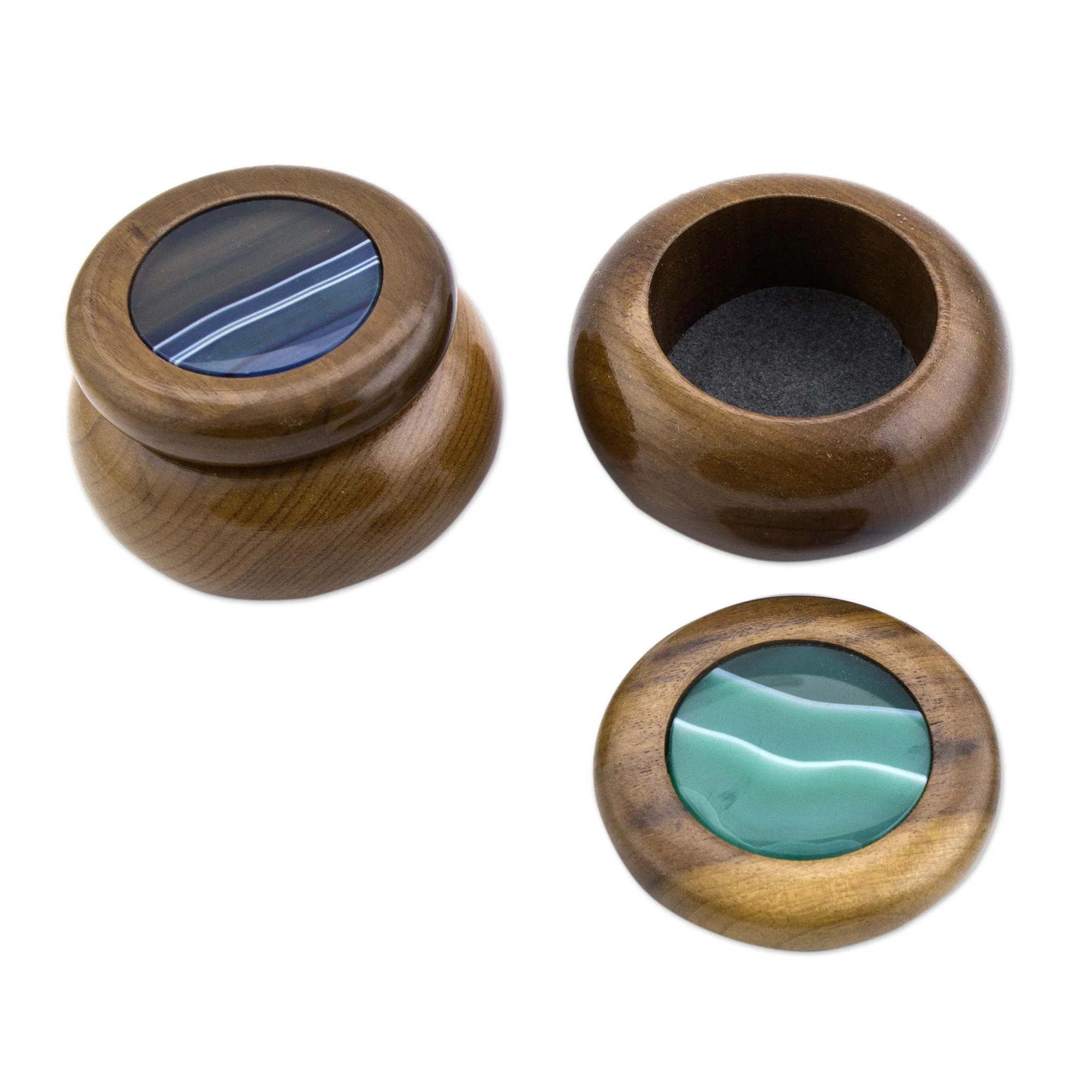 Serene Waters Artisan Crafted Agate and Cedar Wood Decorative Boxes (Pair) - Image 2