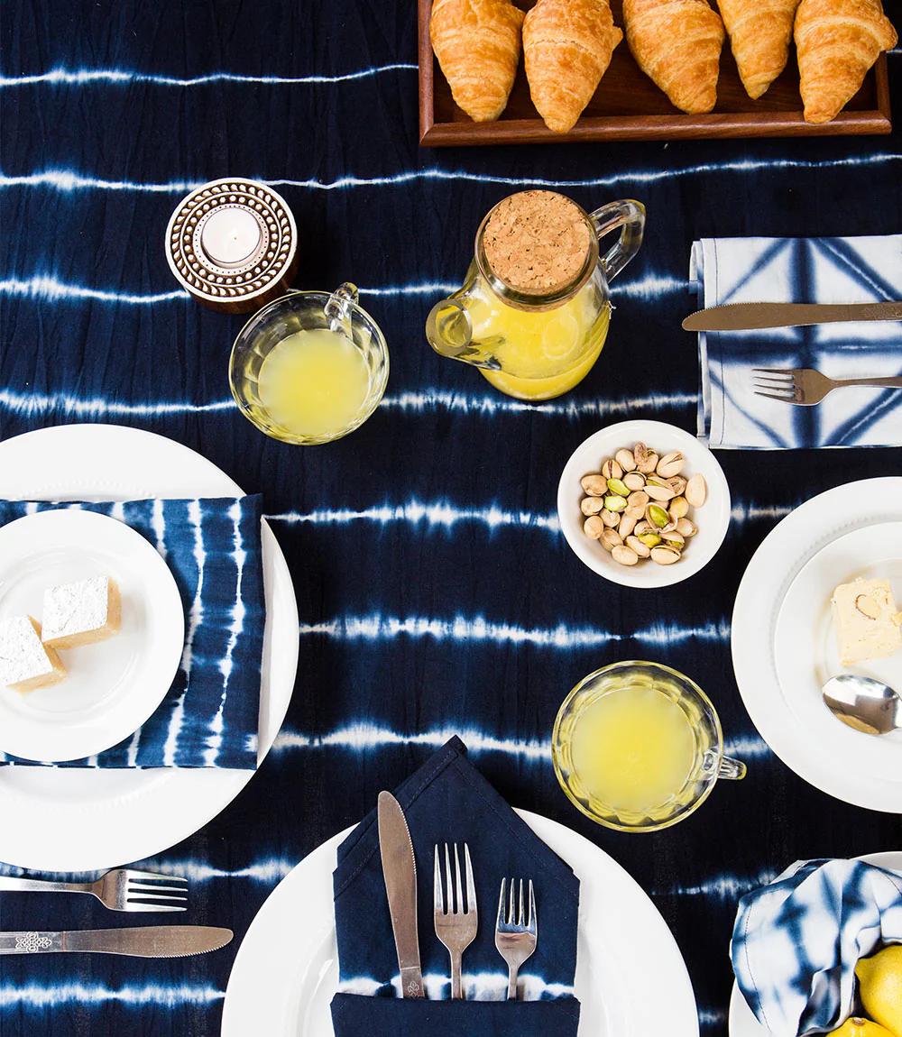 Shibori Pom Tablecloth - Image 3