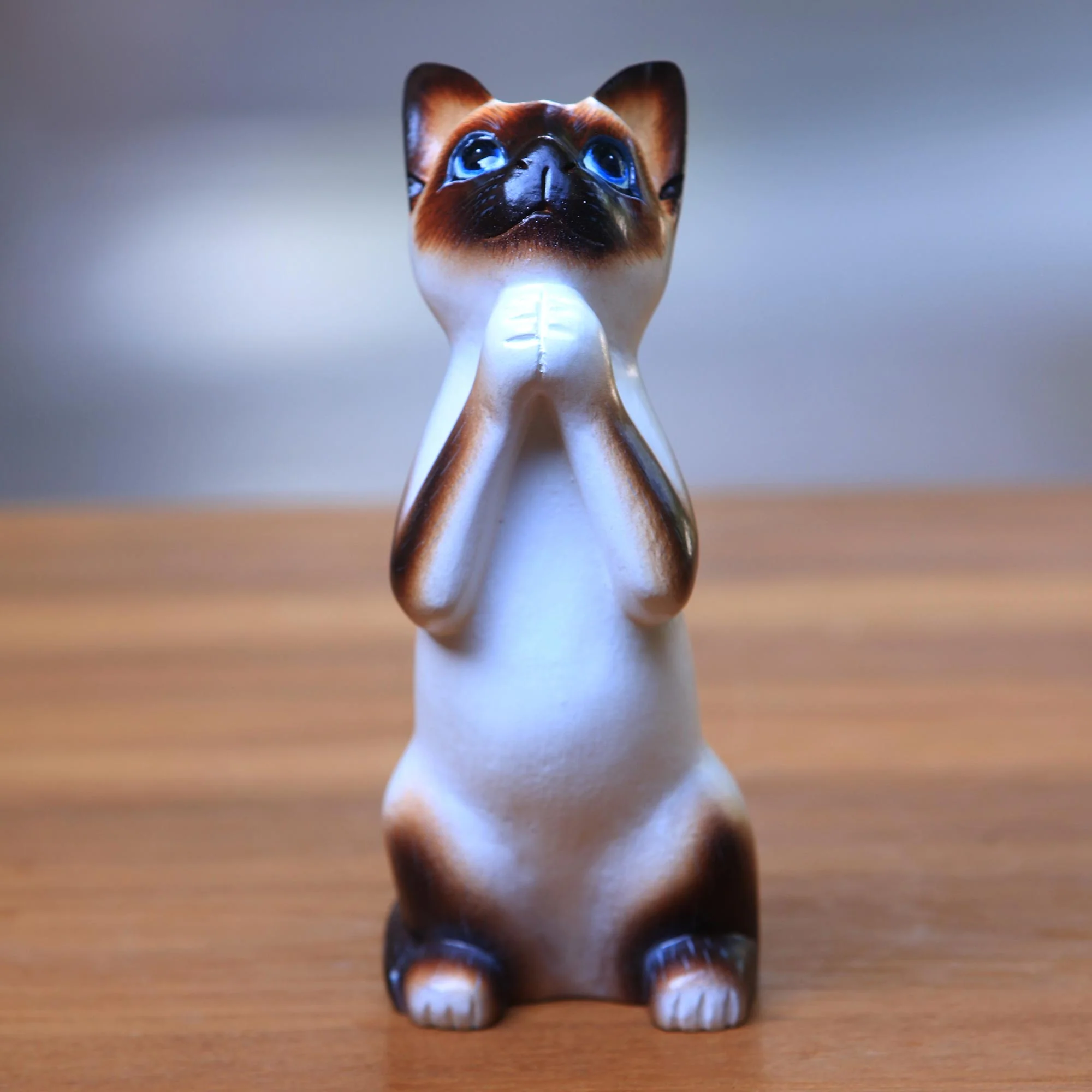 Siamese Cat Wish Albesia Wood Sculpture - Image 2